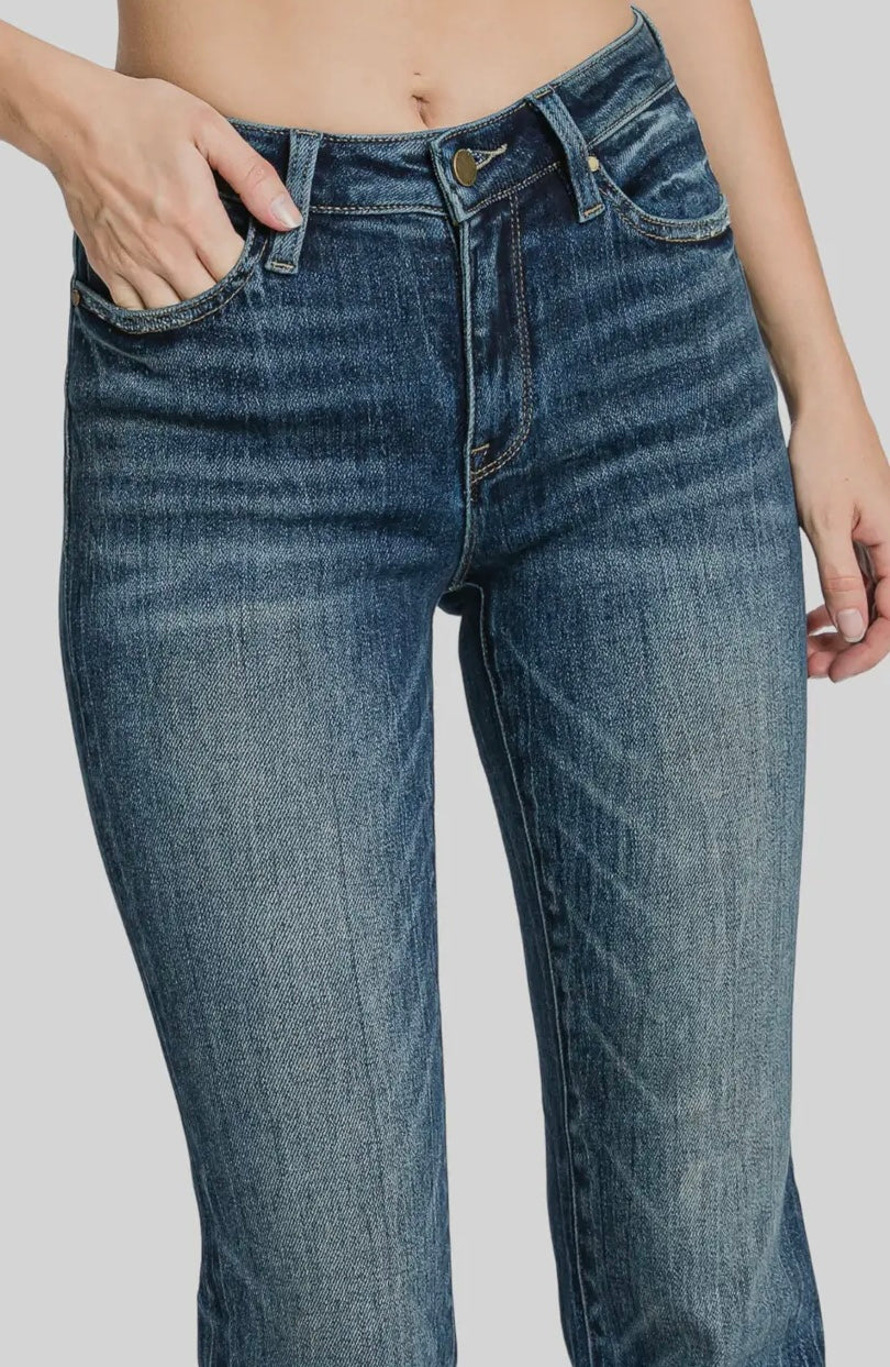 Petra153 Mid Rise Stretch Classic
Bootcut Jeans