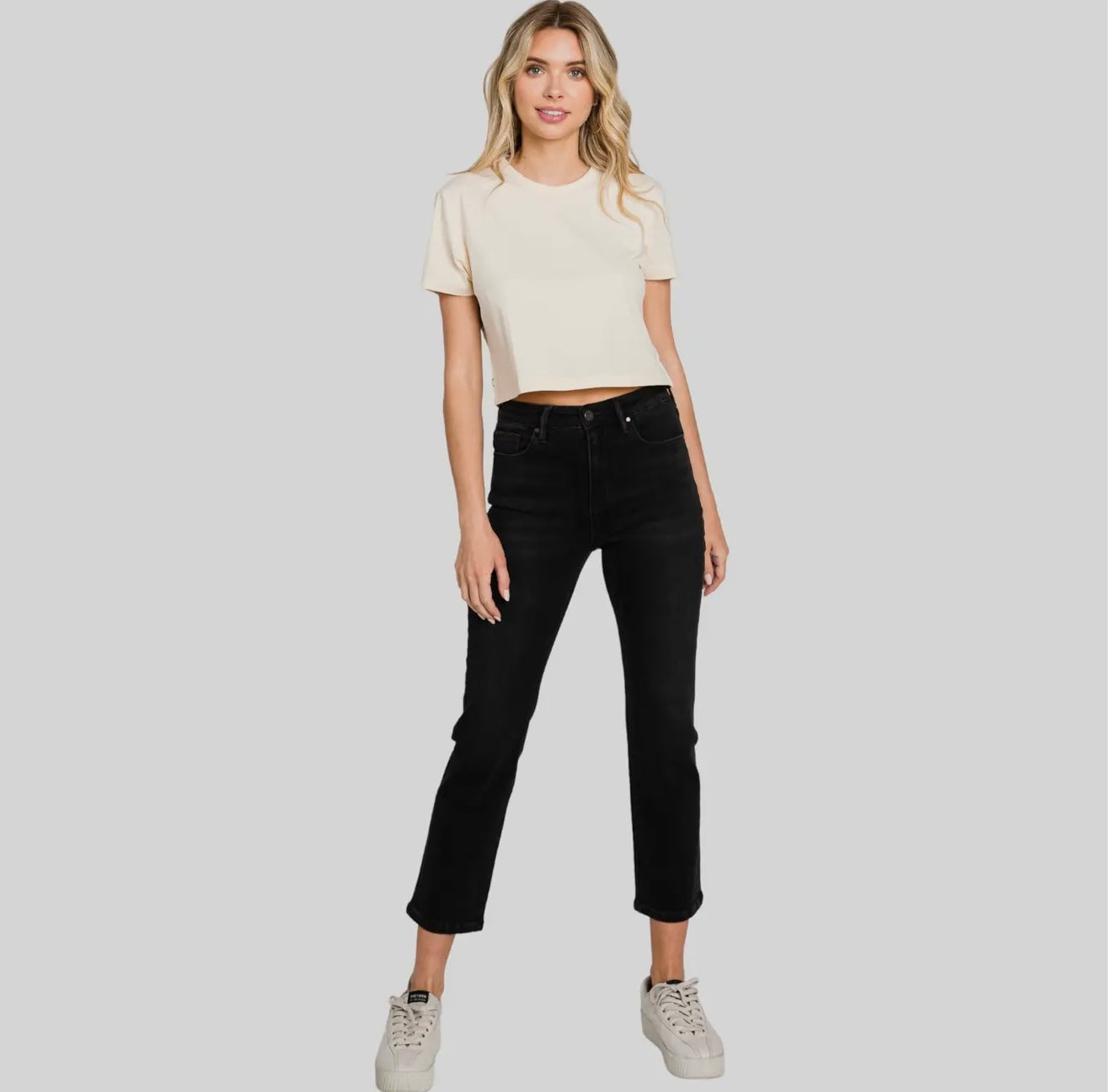 Petra153 High Rise Stretch Slim
Straight Jeans