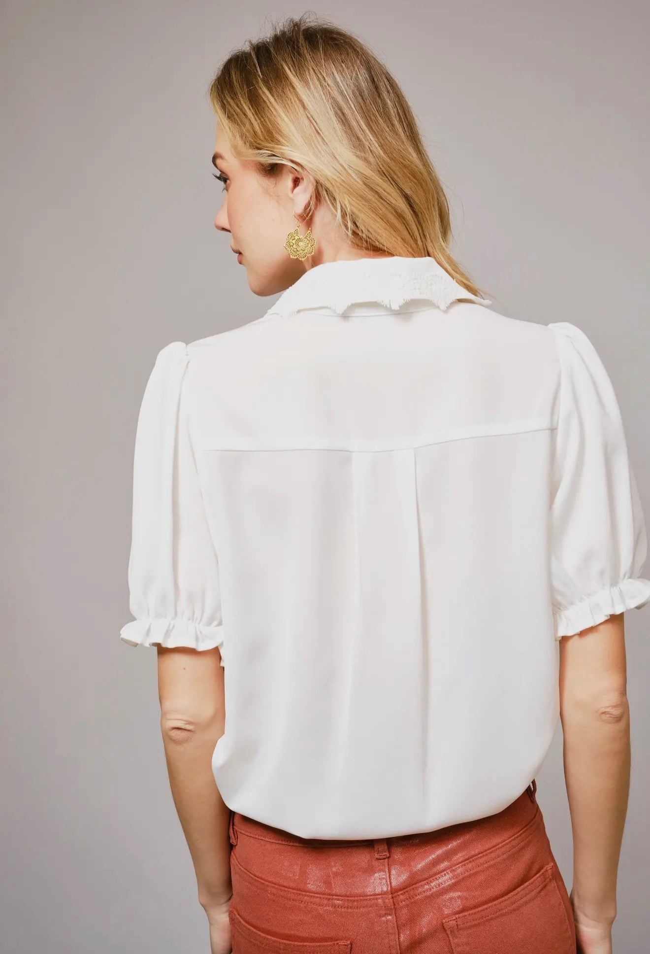 Pin Up Girl Cactus Print Lace
Collar Blouse