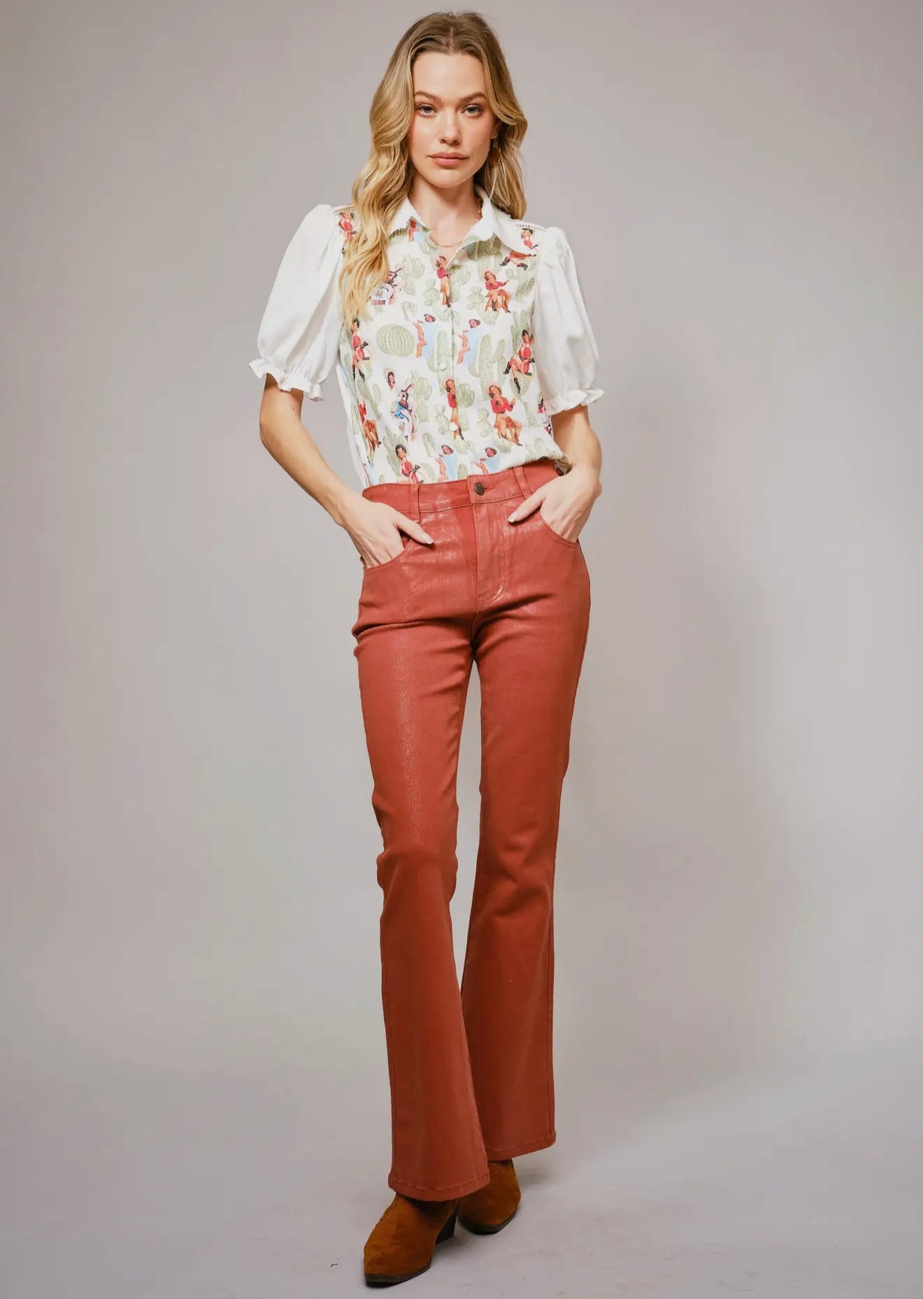 Pin Up Girl Cactus Print Lace
Collar Blouse
