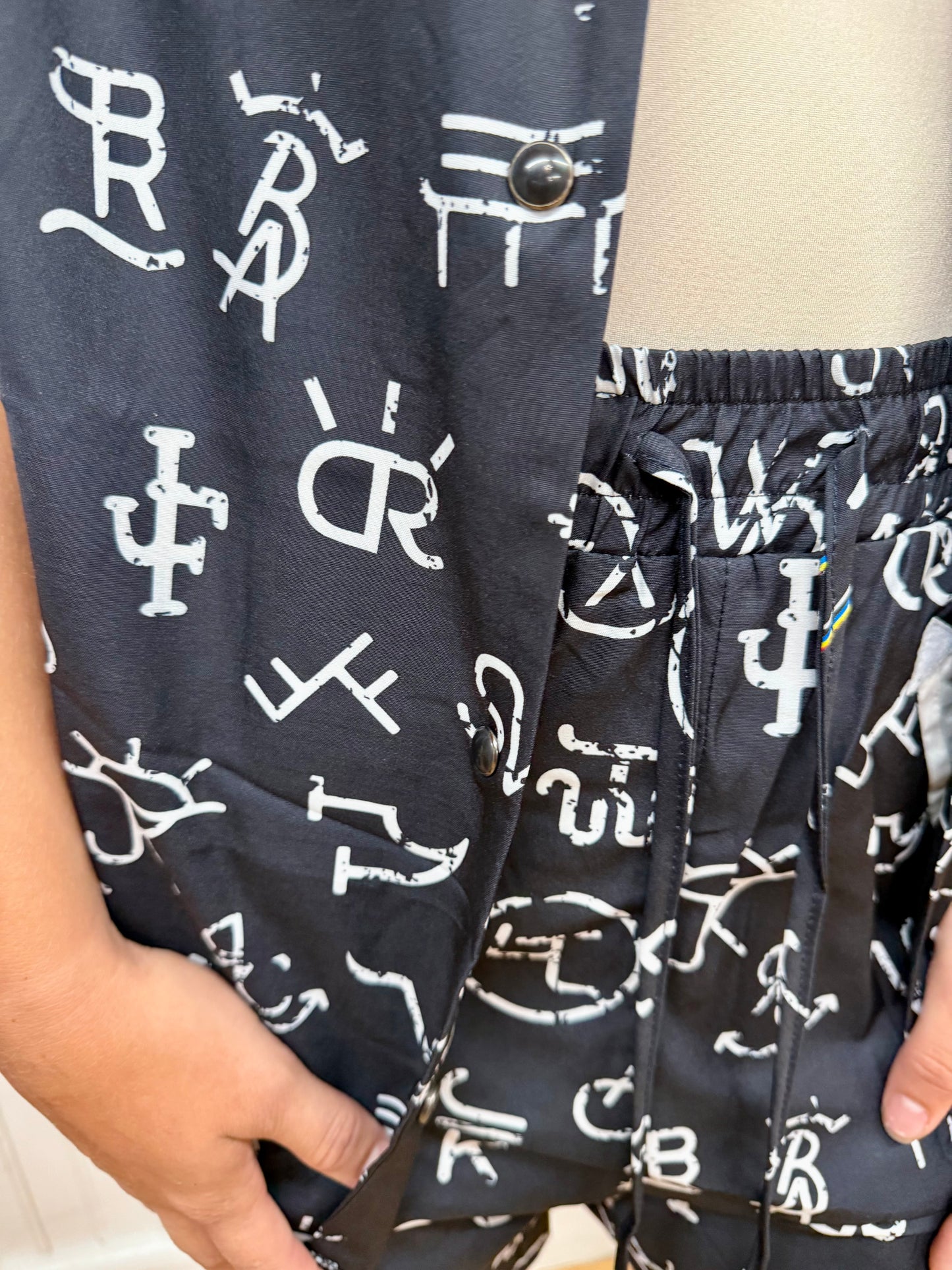 Black Cattle Brand Pearl Snap Shirt W
Drawstring Short Set