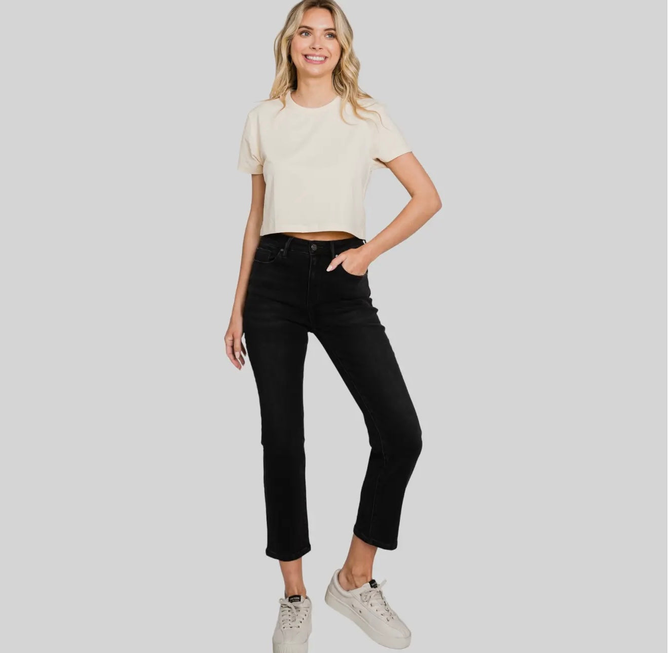 Petra153 High Rise Stretch Slim
Straight Jeans