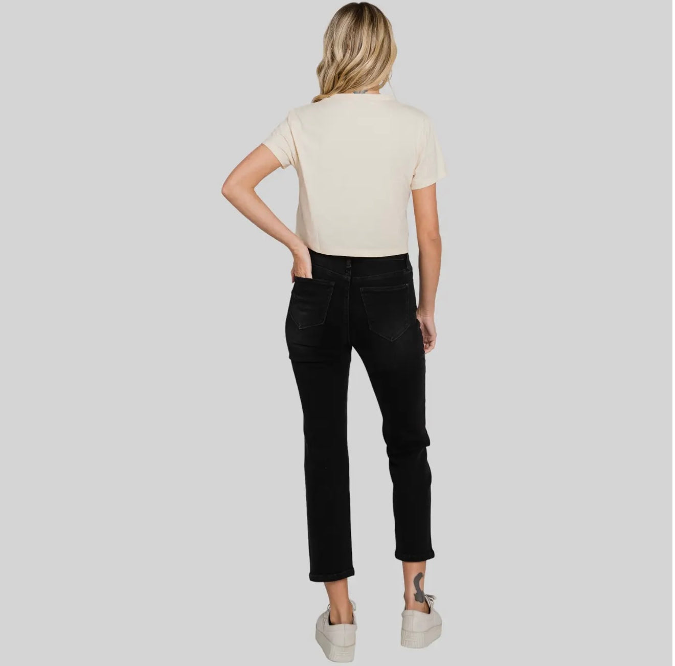 Petra153 High Rise Stretch Slim
Straight Jeans