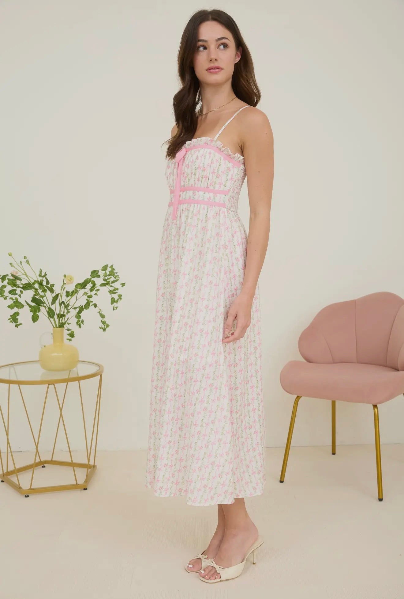 Floral Bow Pattern Spaghetti Strap
Midi Dress