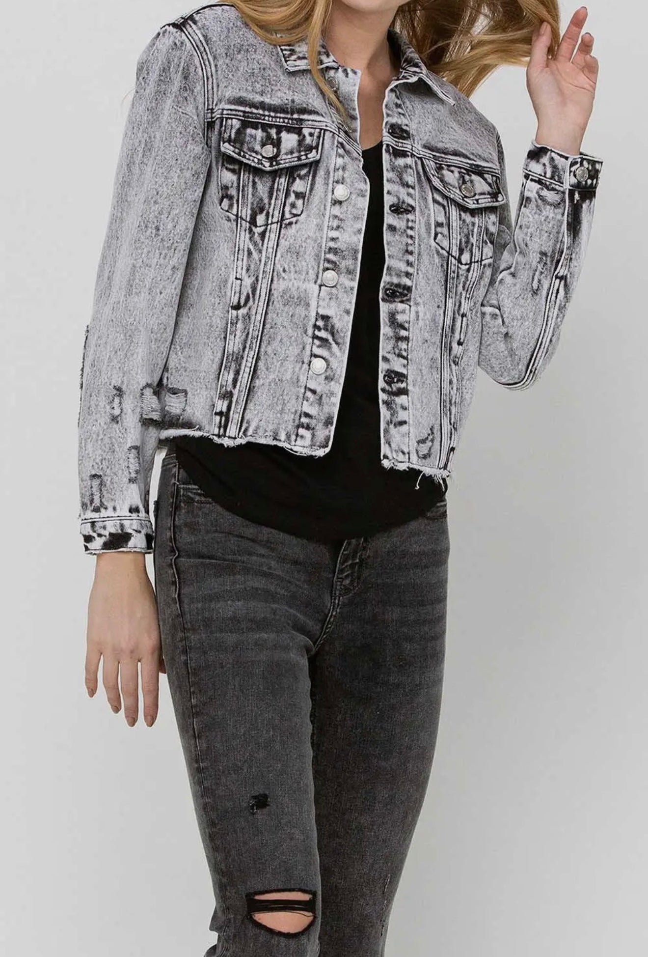 Distressed Classic Crop Denim
Jacket