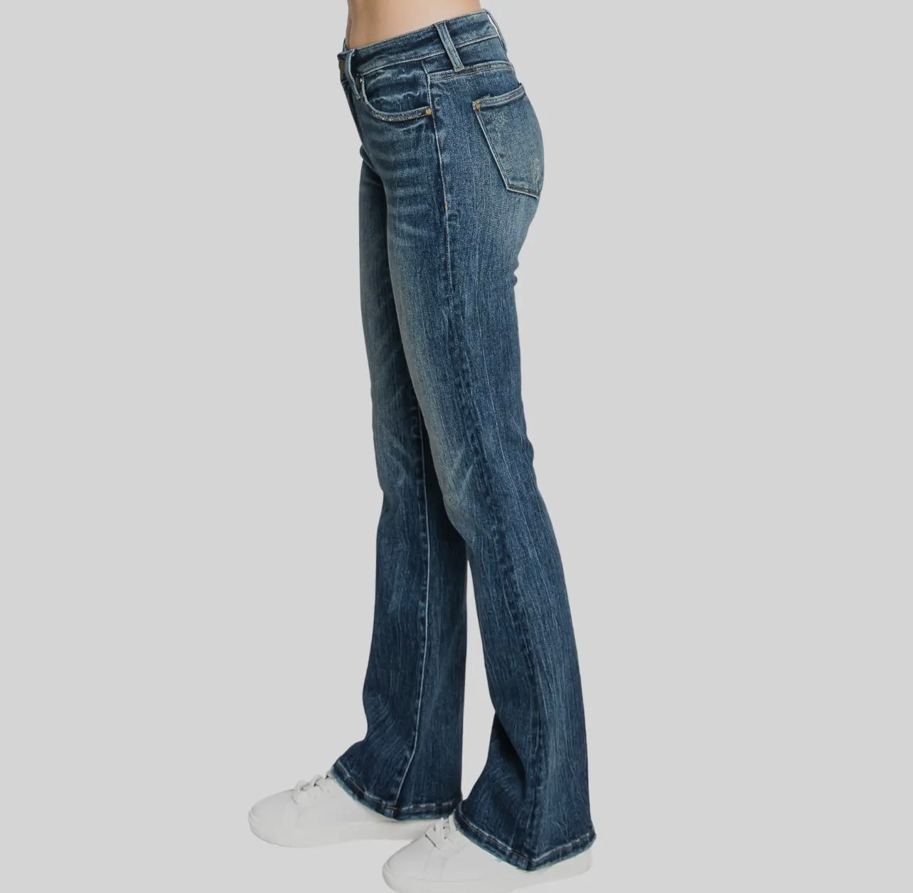 Petra153 Mid Rise Stretch Classic
Bootcut Jeans