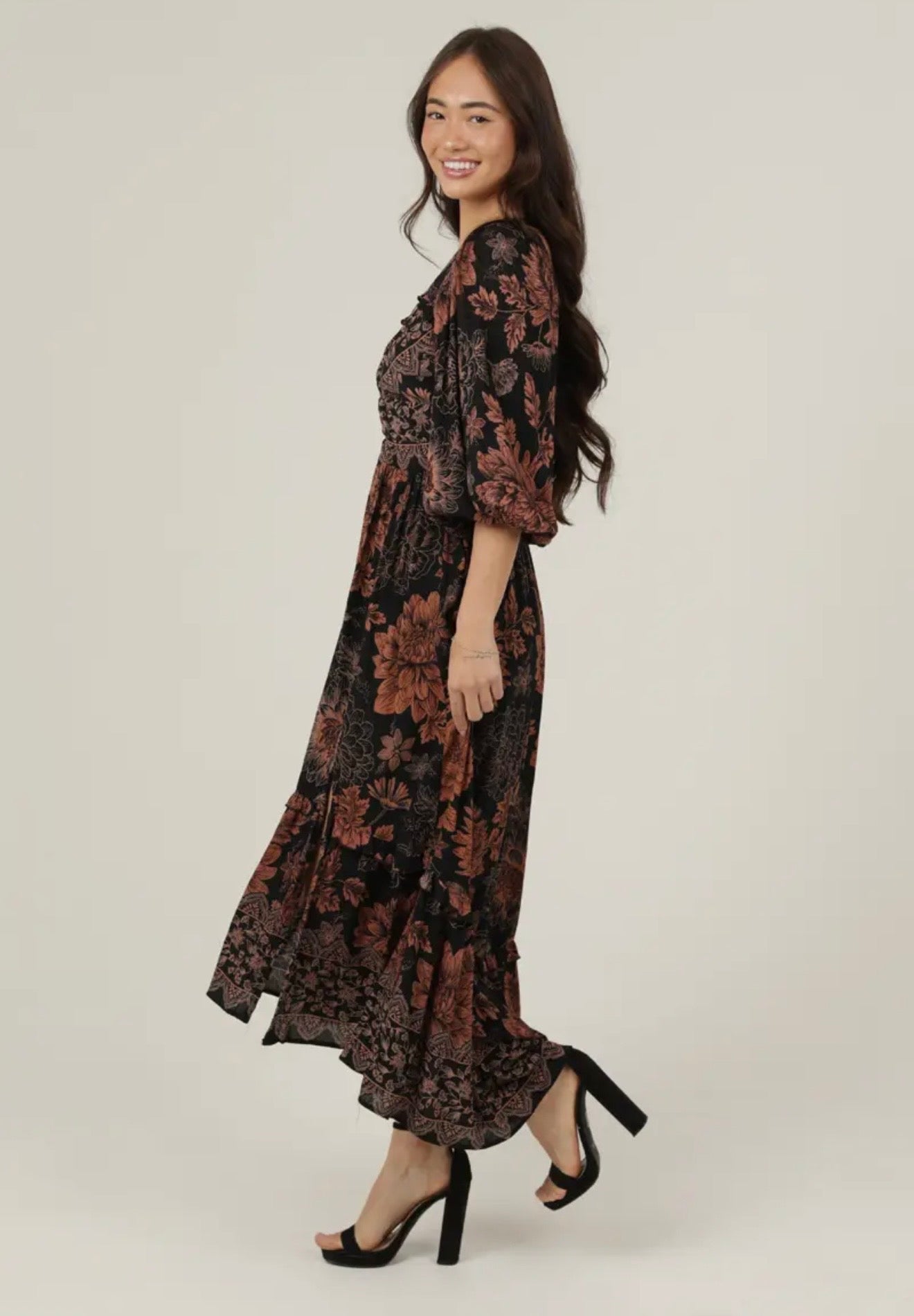 Angie V Neck Twist Front Cut Out
Side Slit Maxi Dress