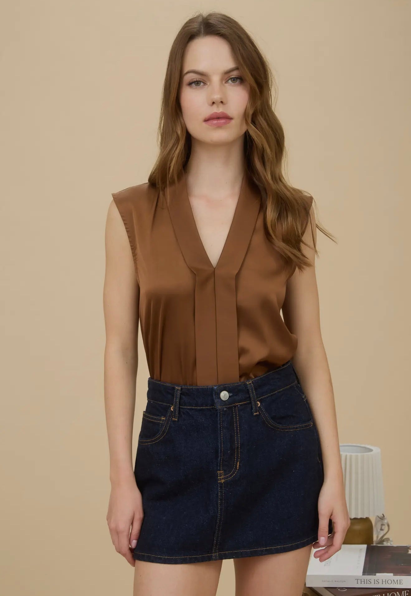 Satin Collared Sleeveless Blouse
