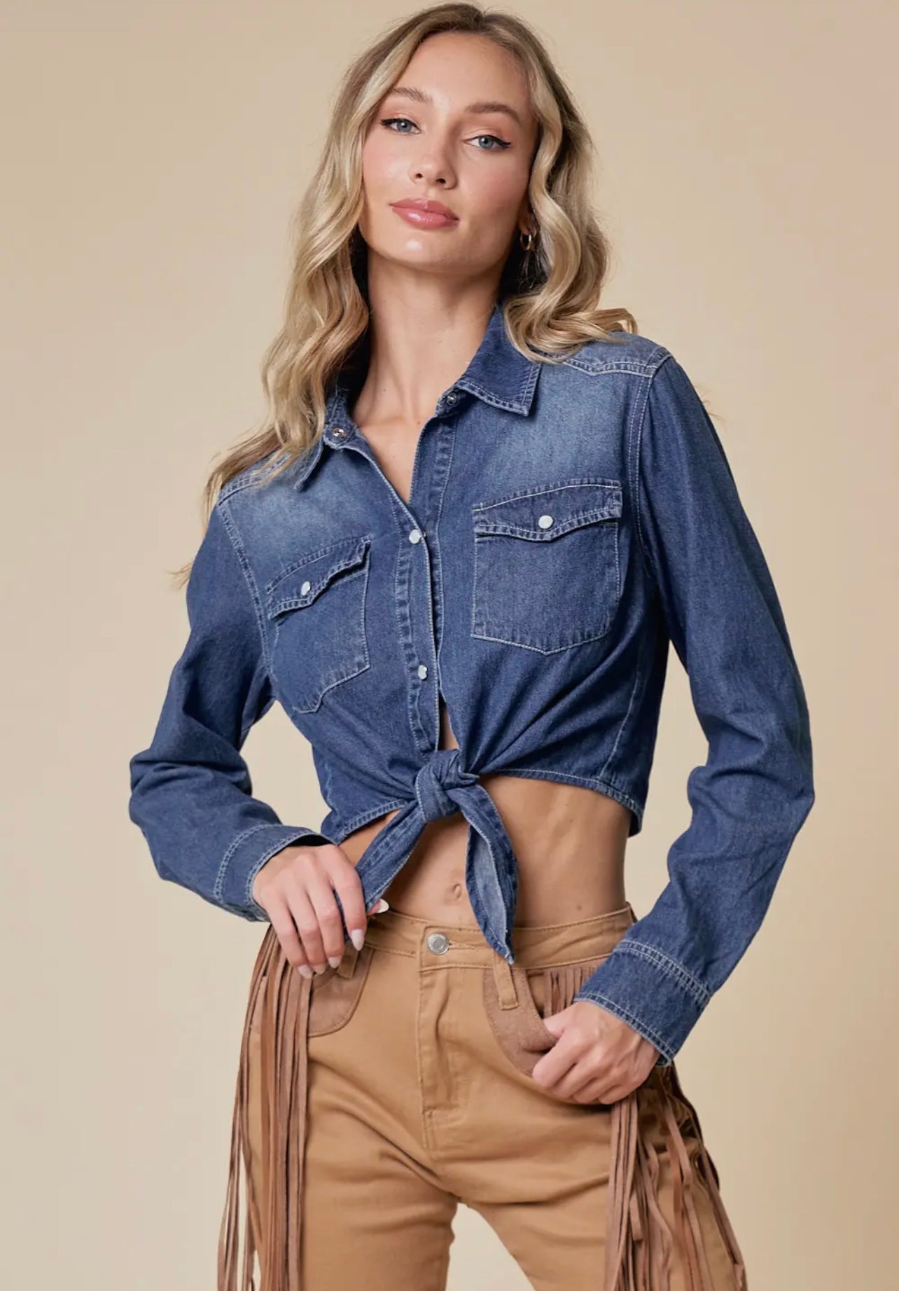 Dark Wash Western Tie Front
Button Down Lt Denim Top