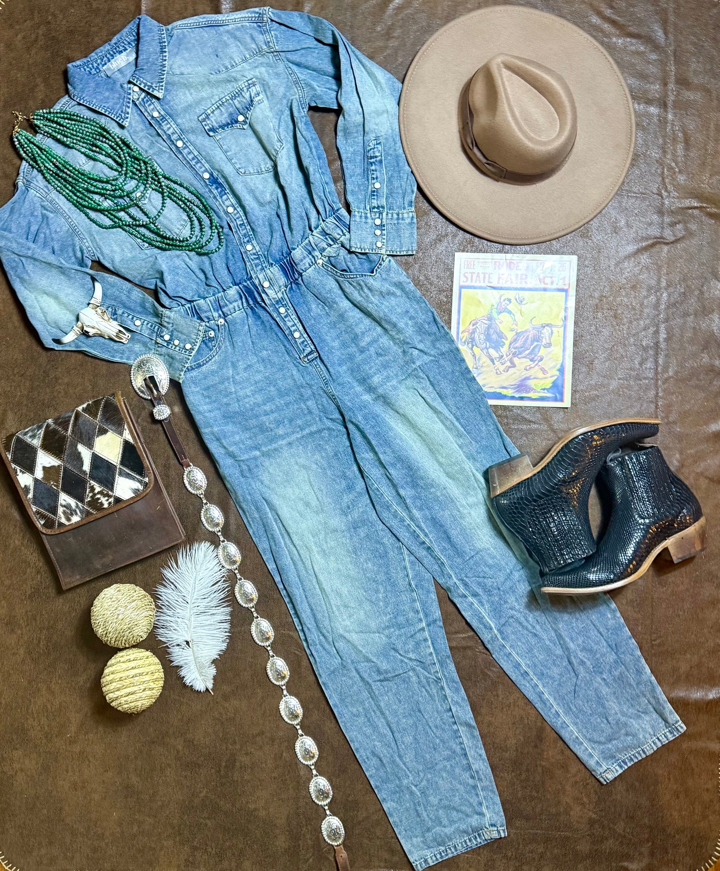 Western Yoke Pocket
Denim Jumpsuit