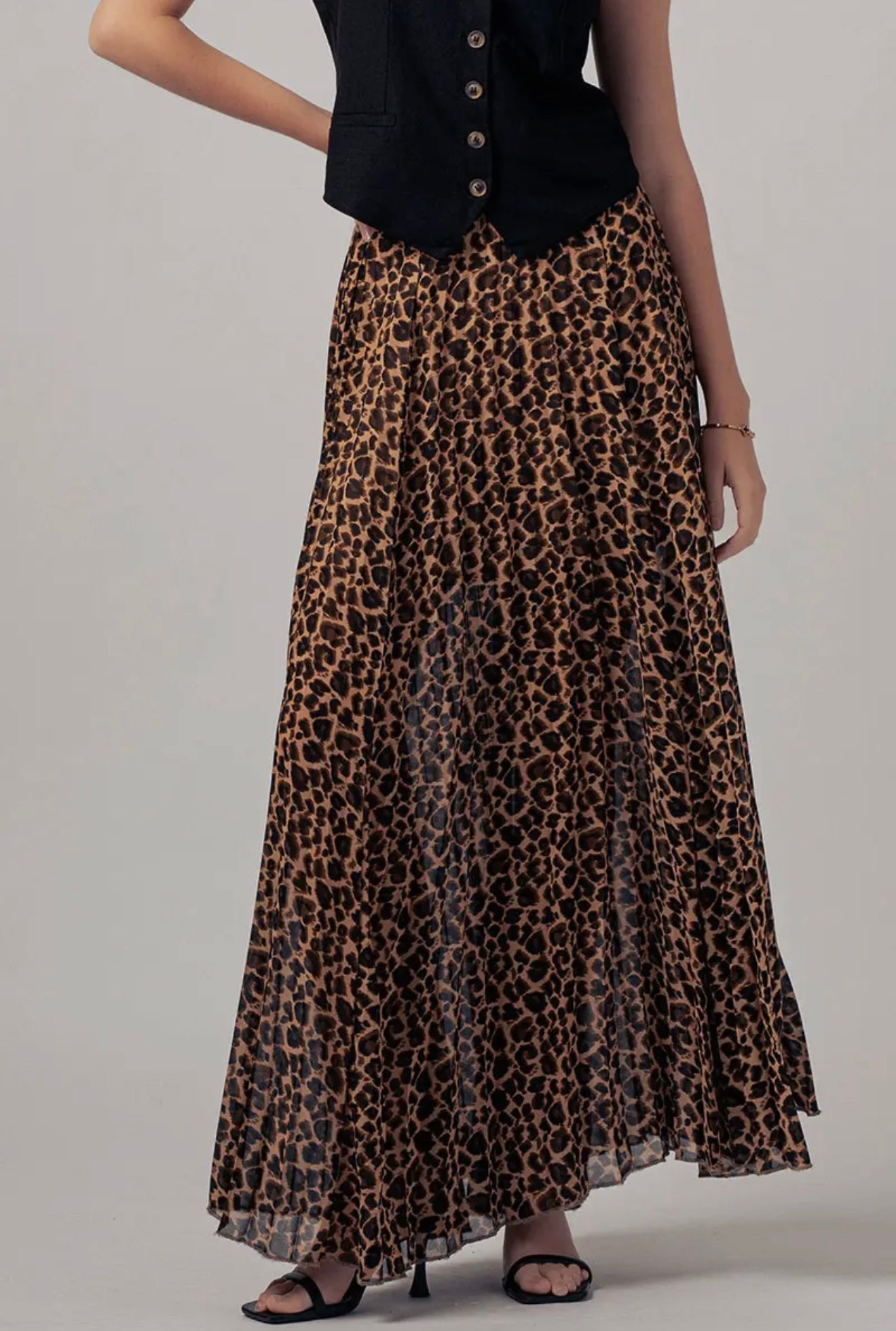 Sophisticated Leopard Print Pleated Flowy
A Line Skirt
