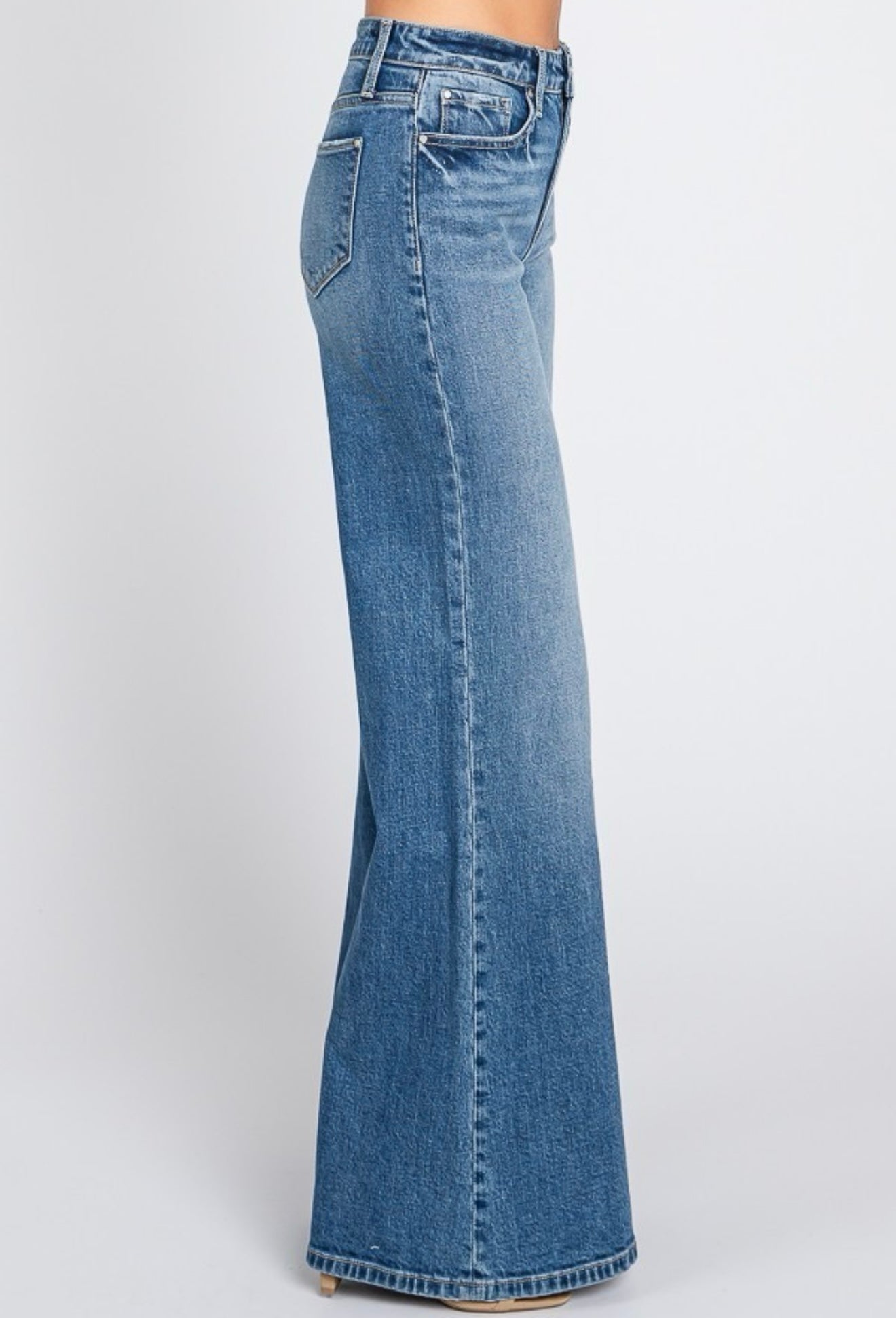 Petra153 Super Soft Touch High Rise
Comfort Wide Flare