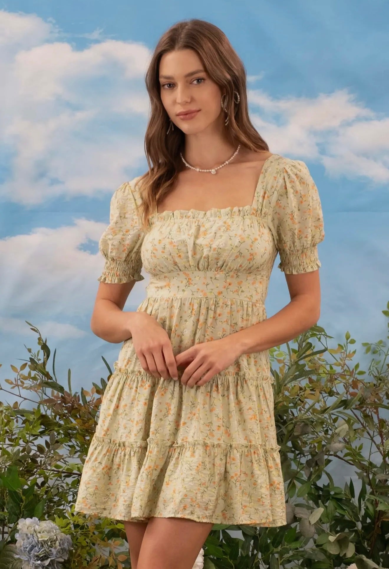 Floral Square Neck Puff Sleeve Tiered
Midi Dress