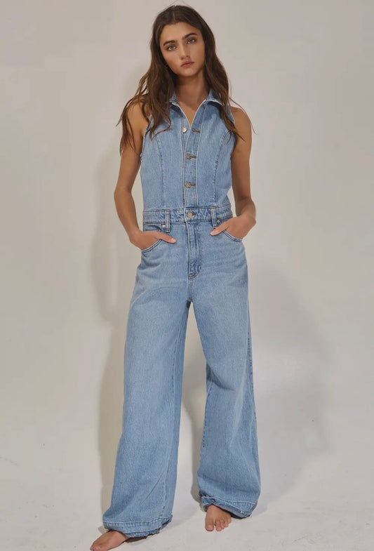 Collared Wide Leg
Denim Jumpsuit