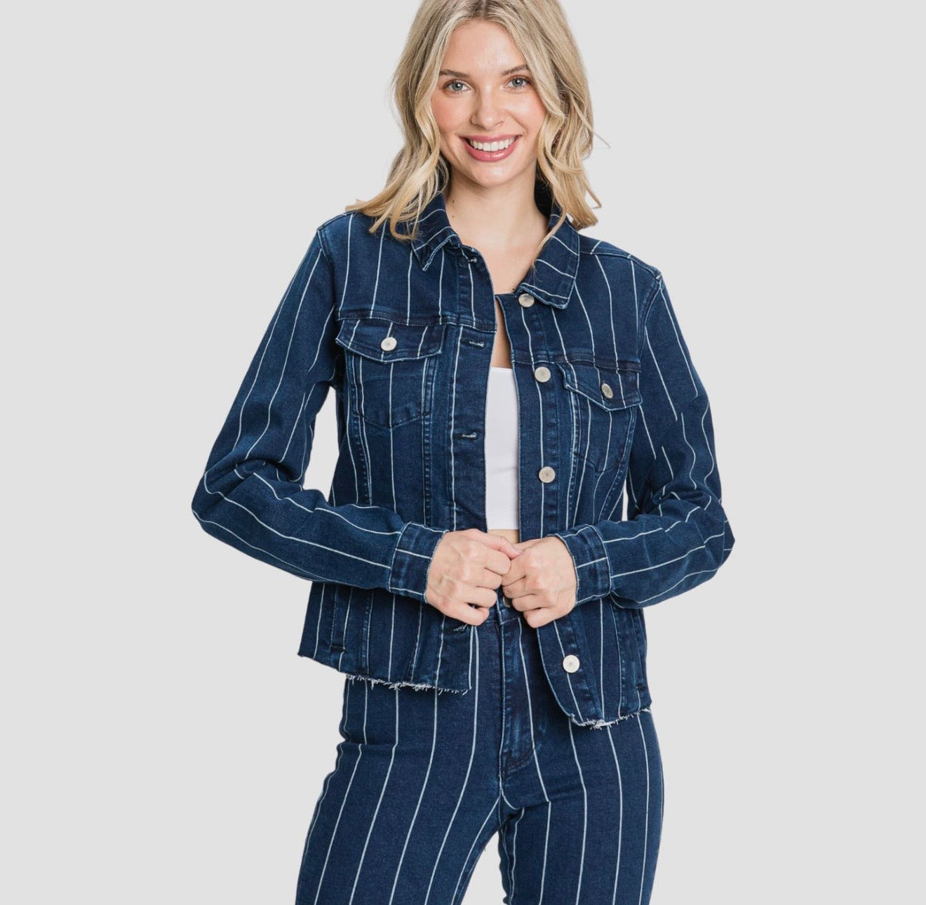 Petra153 Stripe Print Stretch Cropped
Jacket with Raw Edges