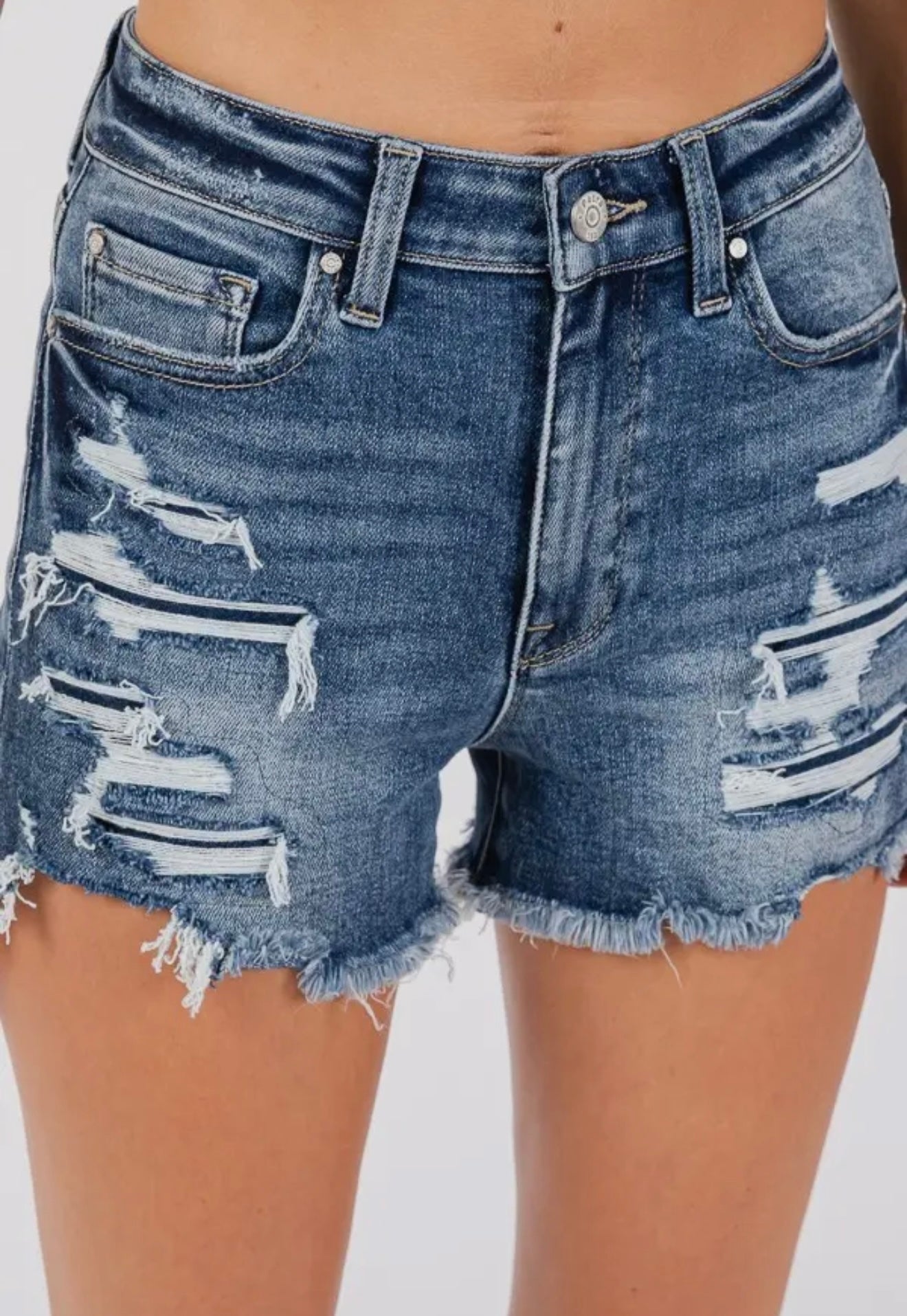 Petra153 High Rise Stretch Patched
Short w/ Frayed Hem