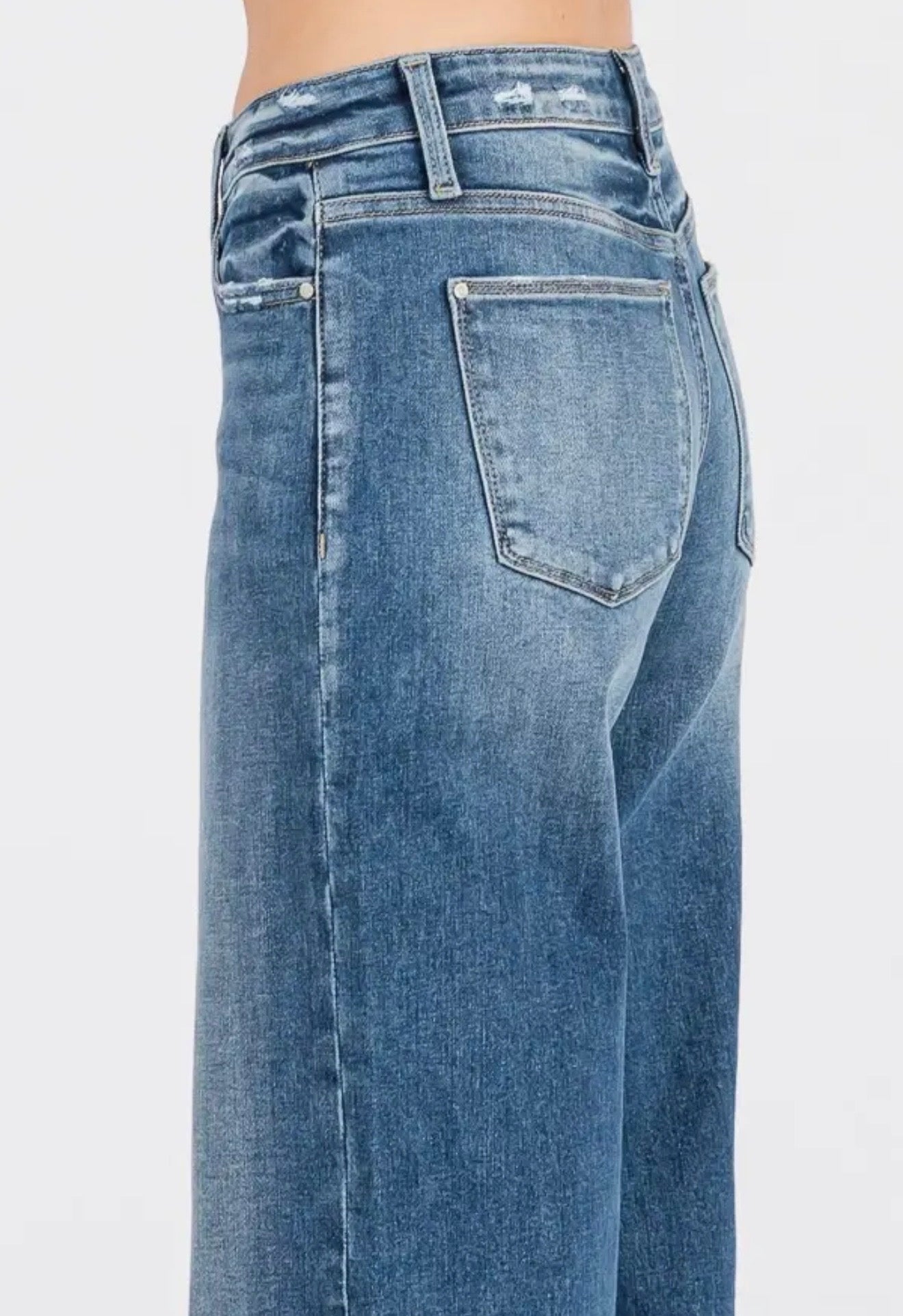 Petra153 Mid Rise Stretch Trouser
Wide Leg Jeans