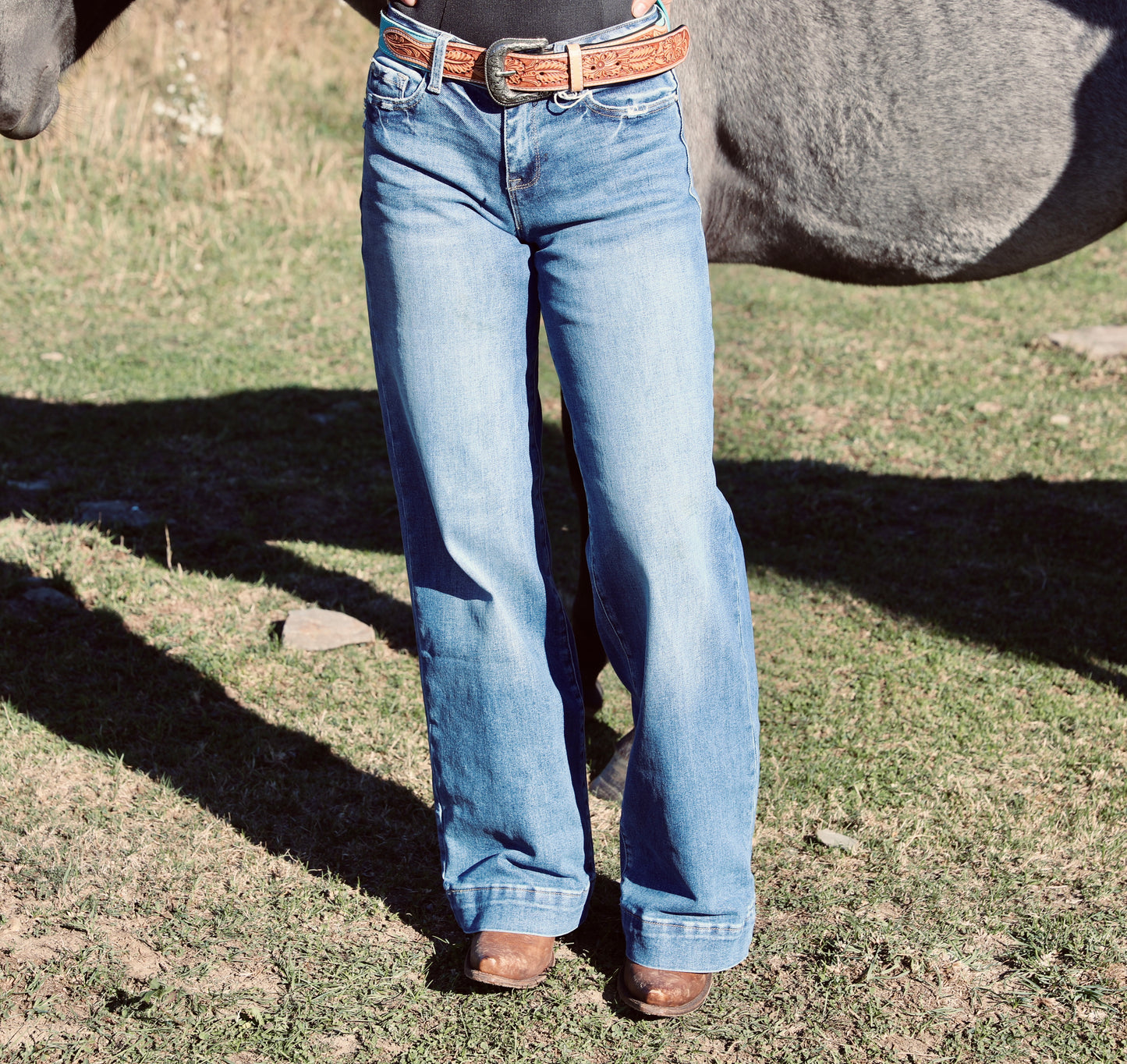 Petra153 Mid Rise Stretch Trouser
Wide Leg Jeans