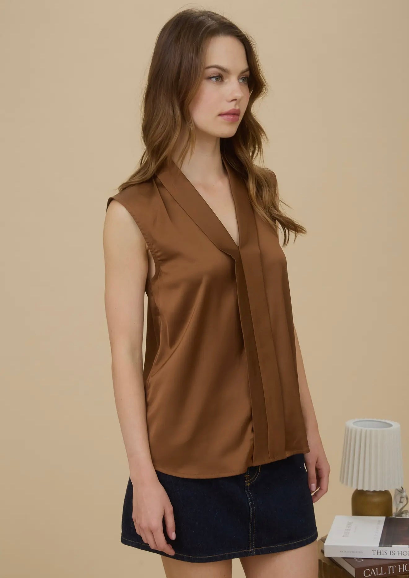 Satin Collared Sleeveless Blouse