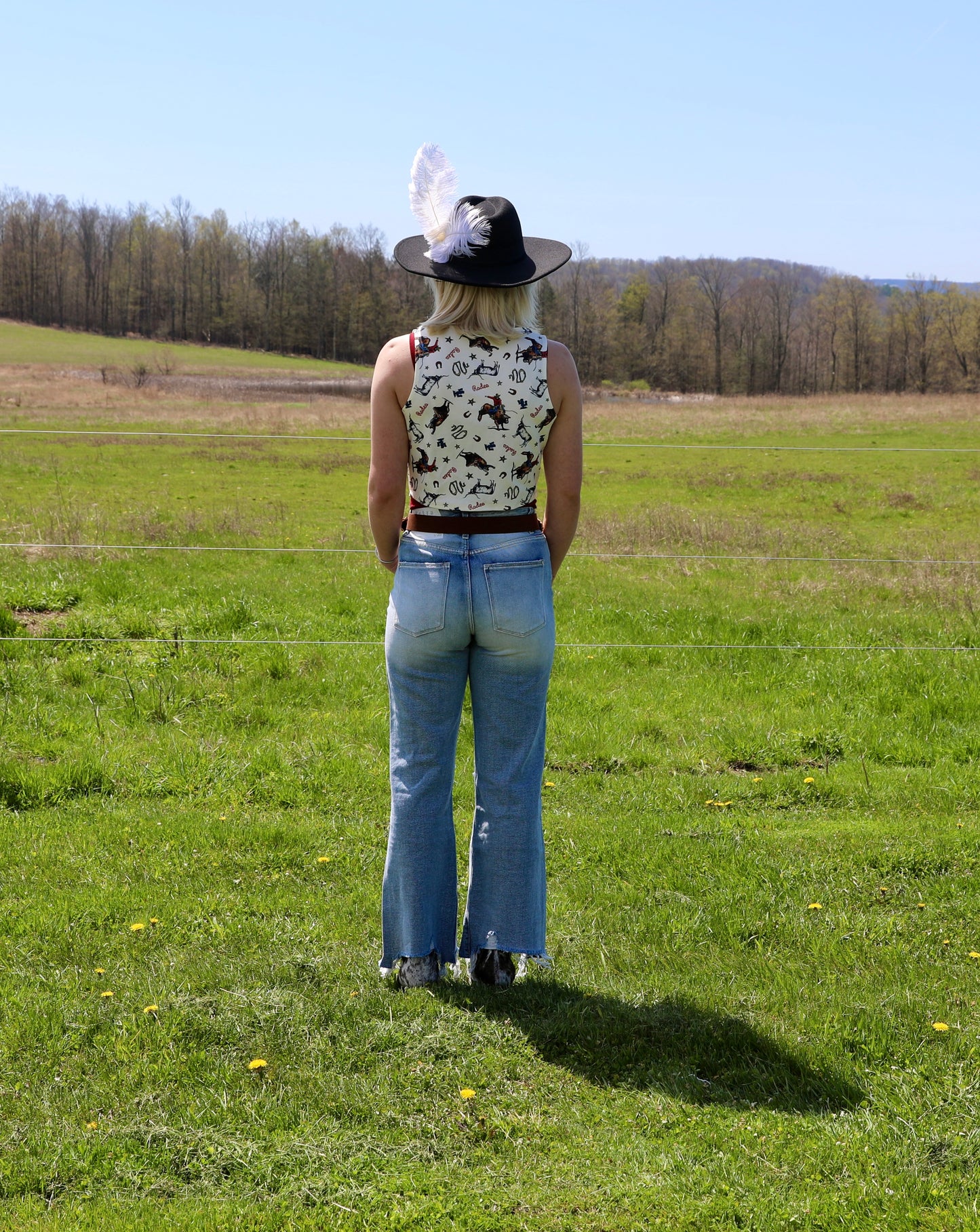 Petra153 Distressed High Rise Rigid
Vintage Cropped Flare