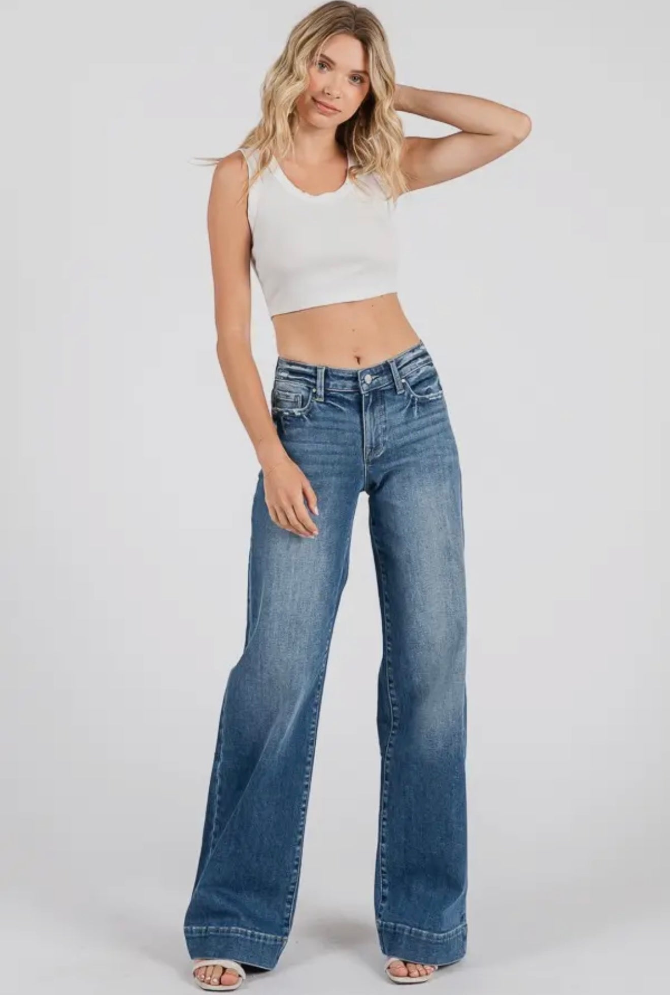 Petra153 Mid Rise Stretch Trouser
Wide Leg Jeans