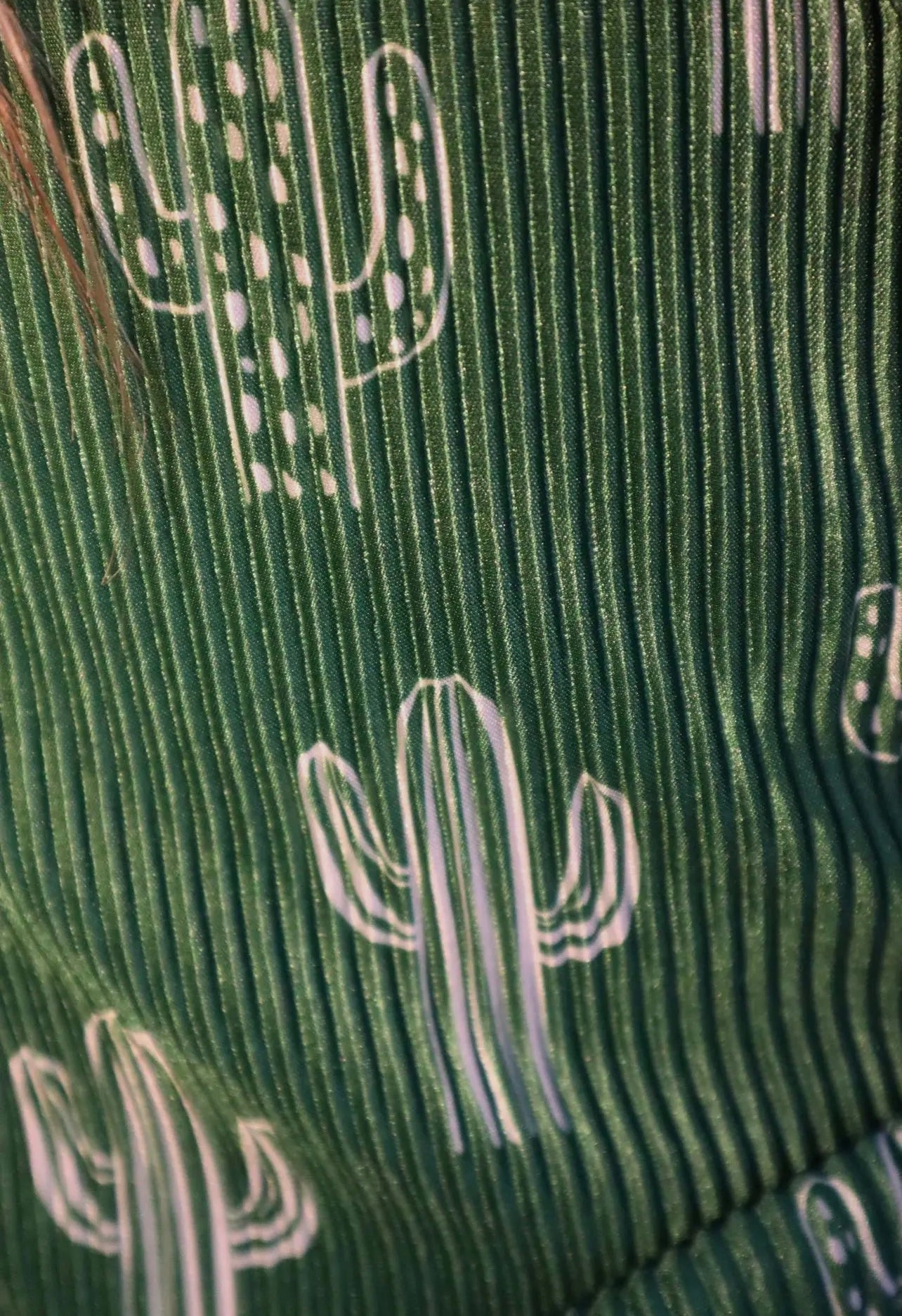 Dally Jane Press Pleated Short Set
- Green Cactus