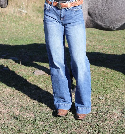 Petra153 Mid Rise Stretch Trouser
Wide Leg Jeans