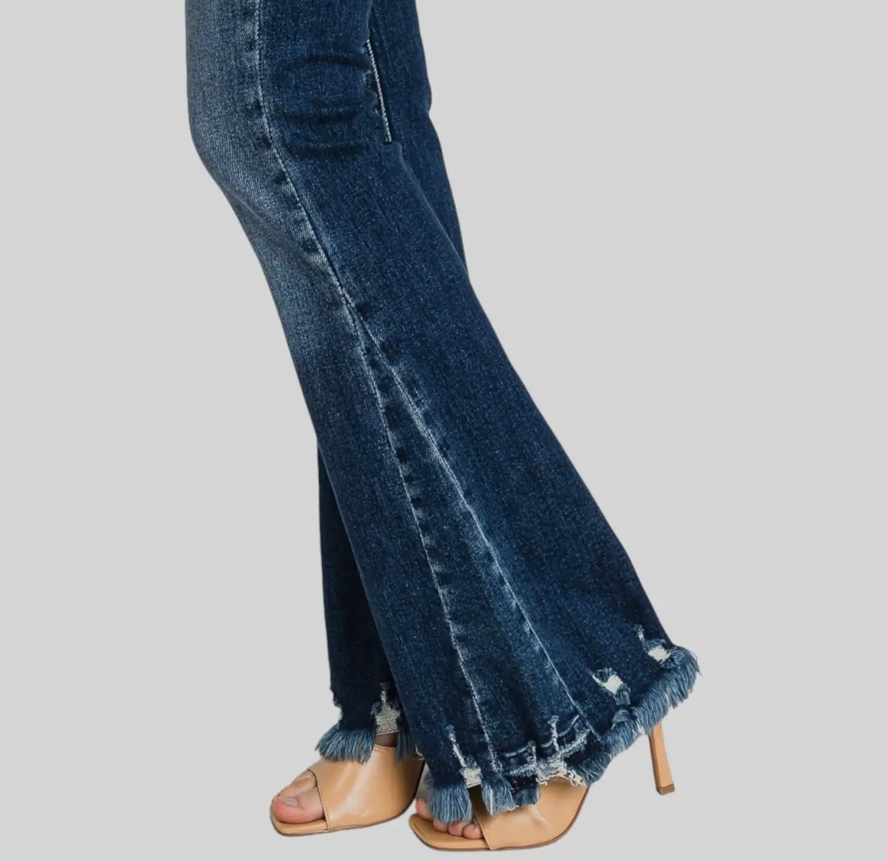 Petra153 High Rise
Stretch Flare Jeans