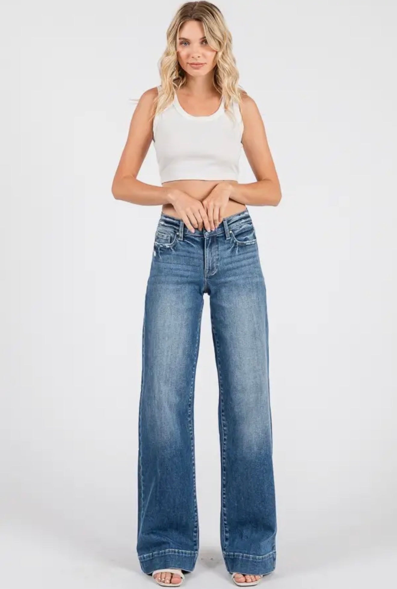 Petra153 Mid Rise Stretch Trouser
Wide Leg Jeans