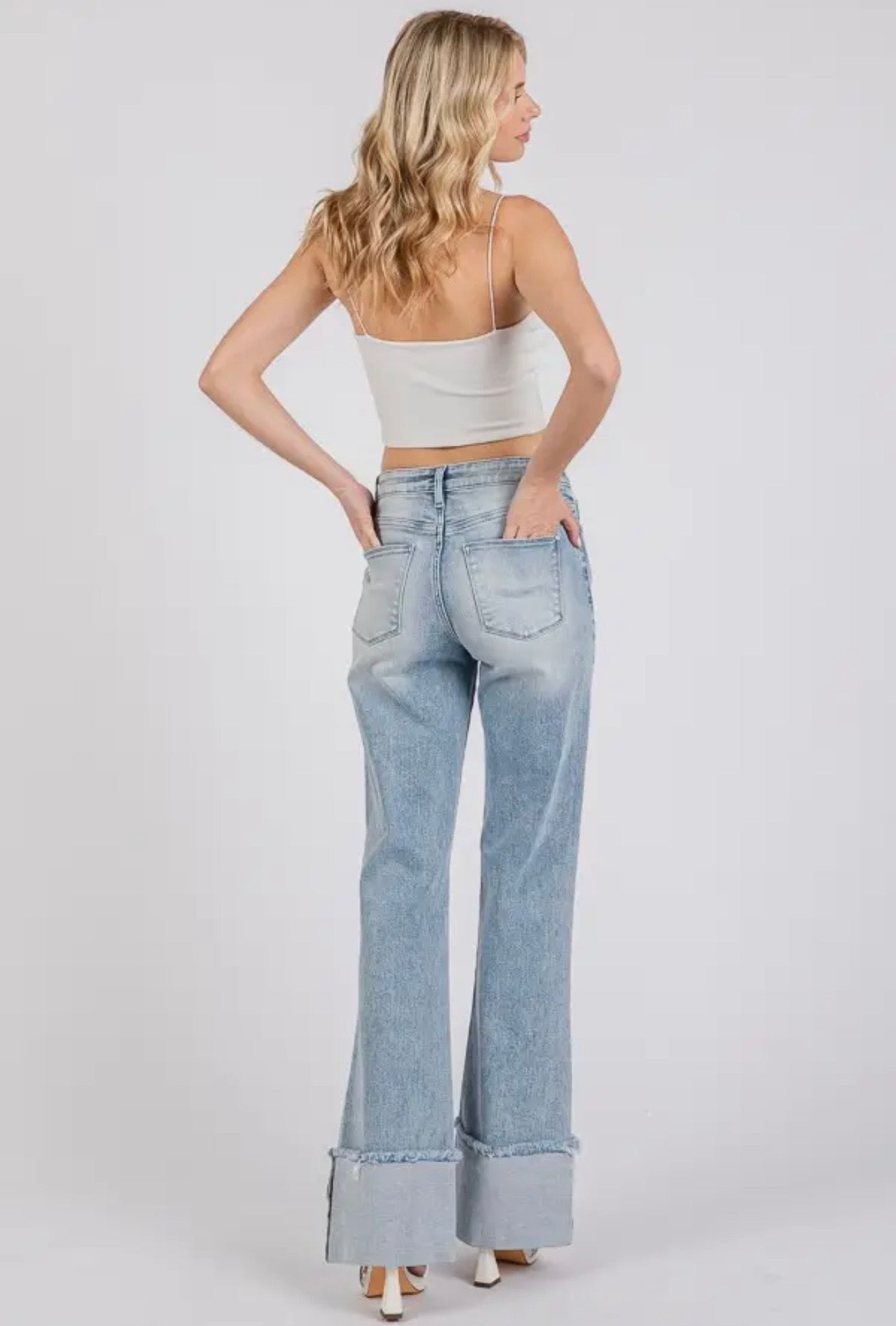 Petra153 High Rise Super Stretch Wide
Flare w/ Cuffed Hem