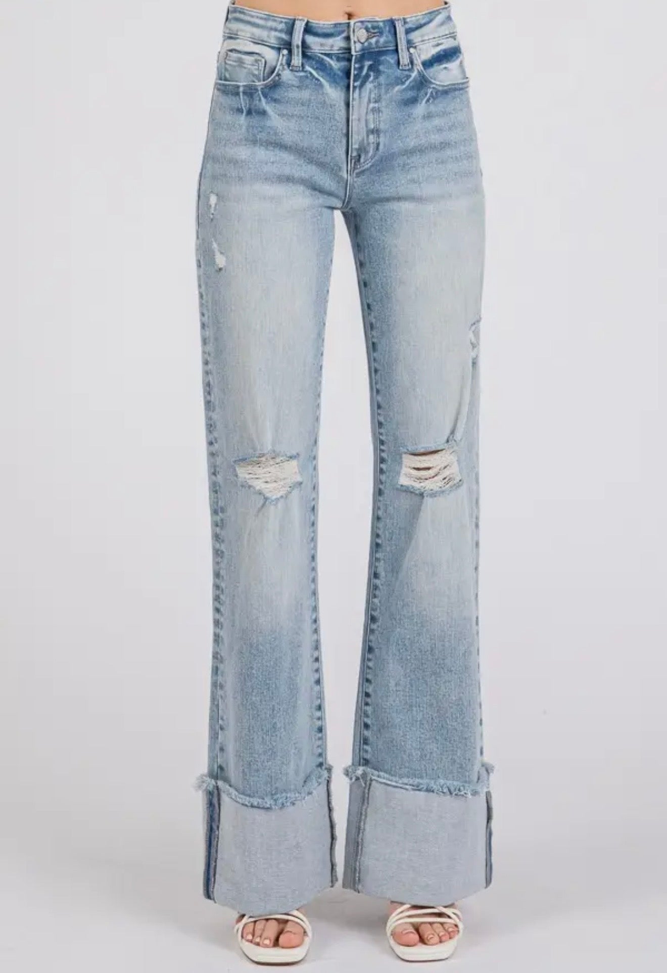 Petra153 High Rise Super Stretch Wide
Flare w/ Cuffed Hem