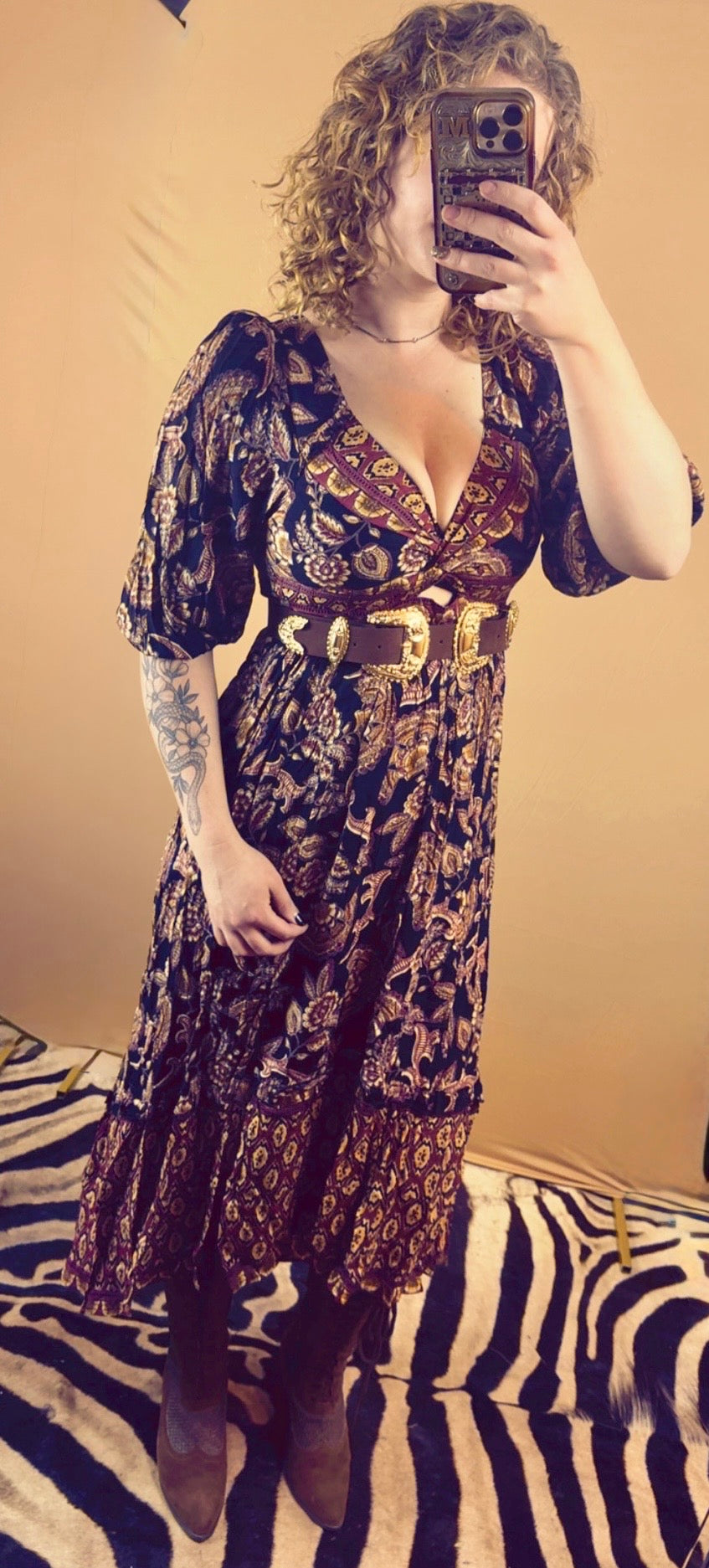 Angie V Neck Twist Front Half
Sleeve Maxi Dress W Slit