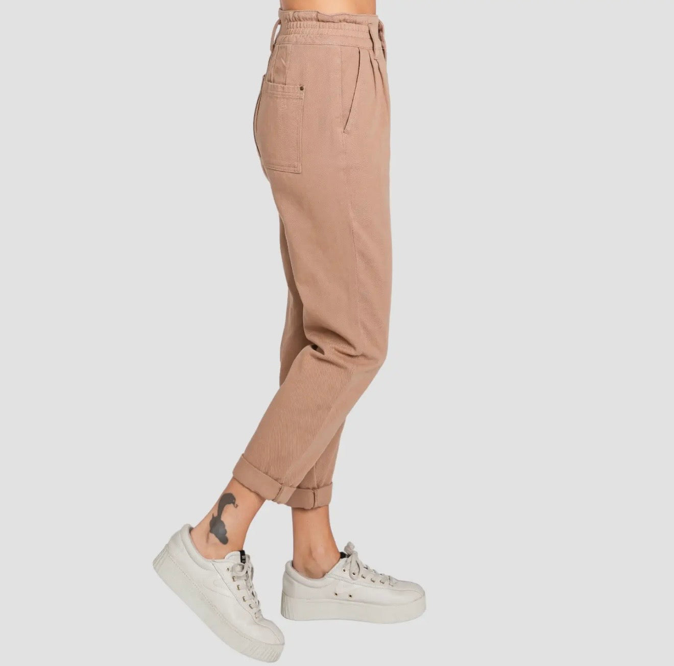 Petra153 High Rise Paper Bag Mom
Jeans w/ Elastic Band