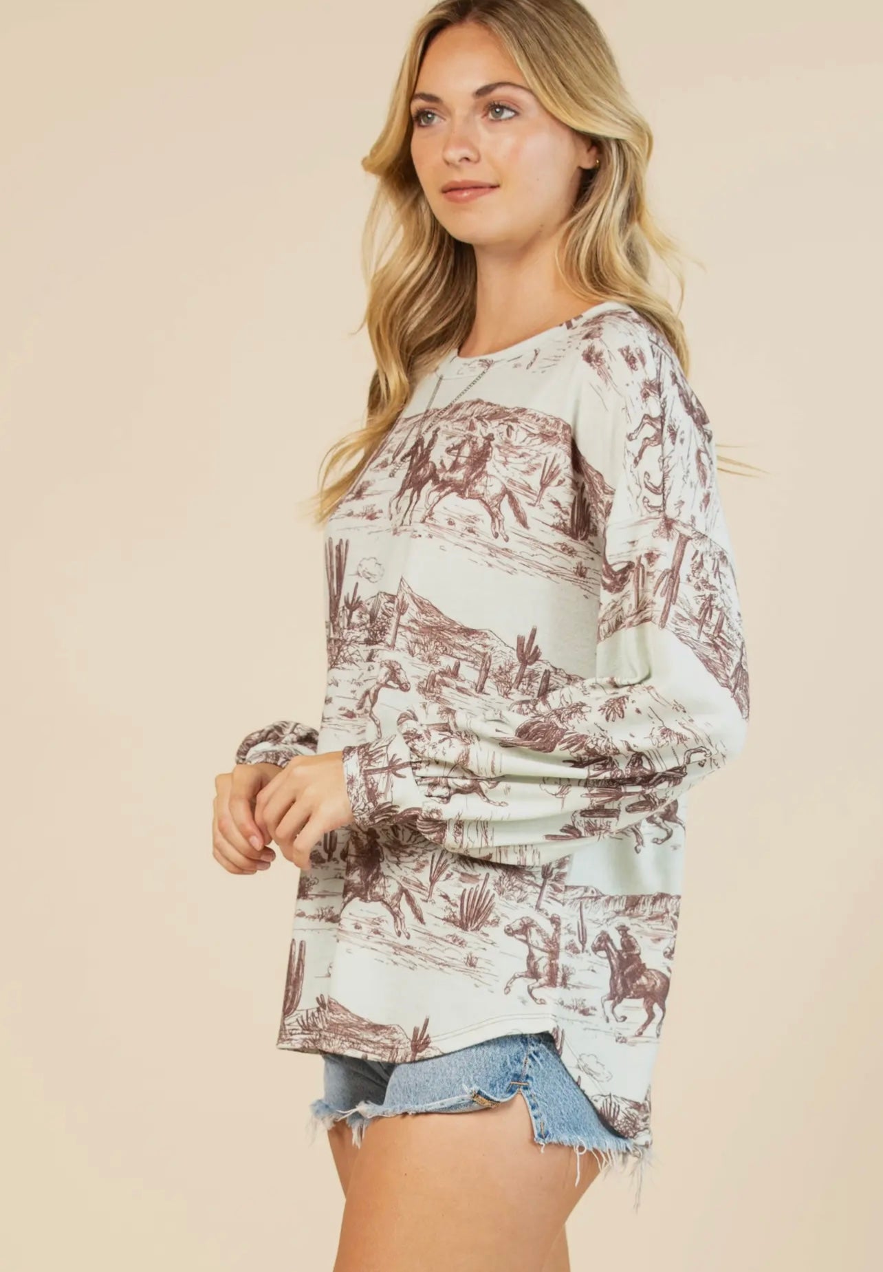 KAIA Western Lifestyle Print Нассі Pullover