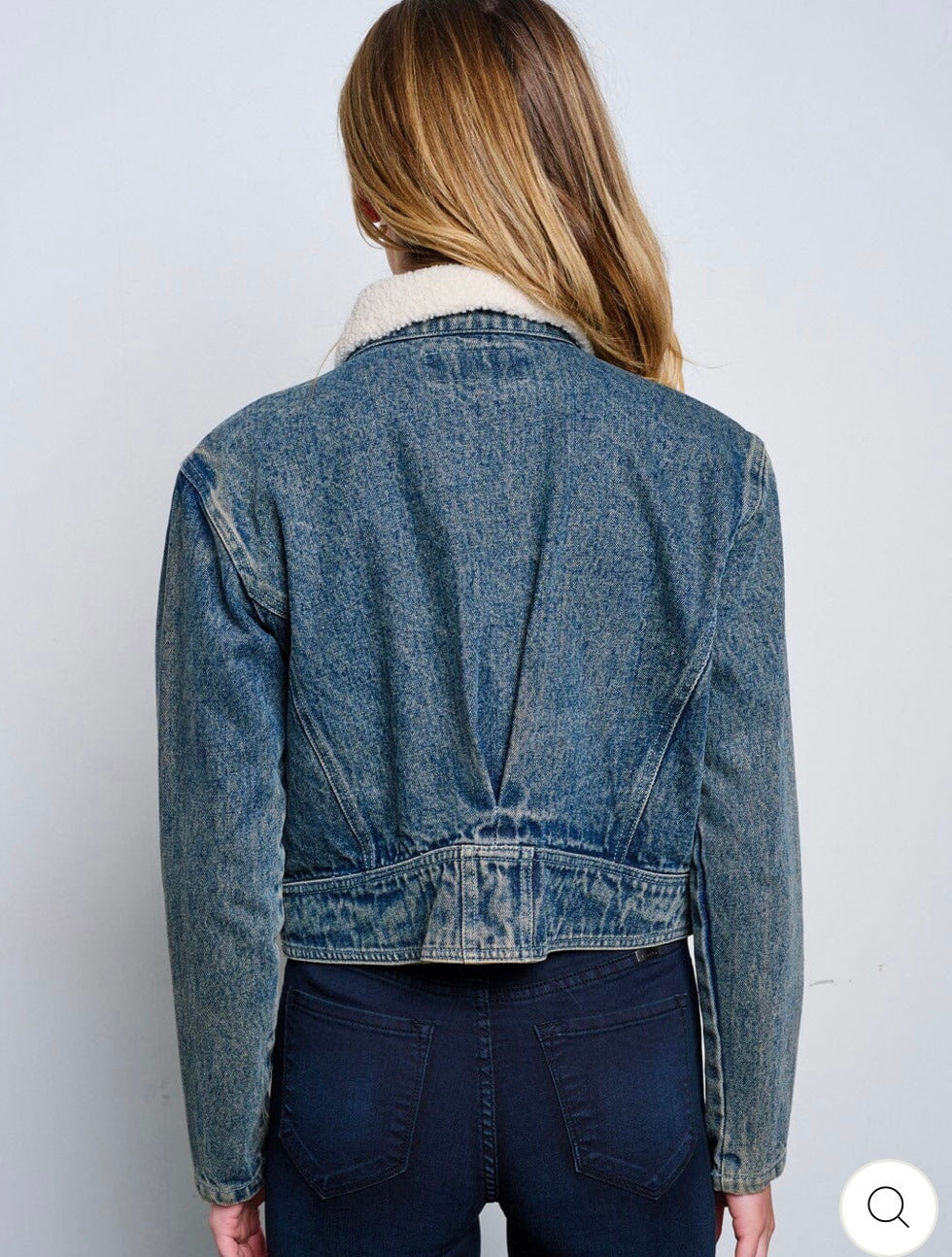 SHERPA COLLAR WASHED DENIM
JACKET