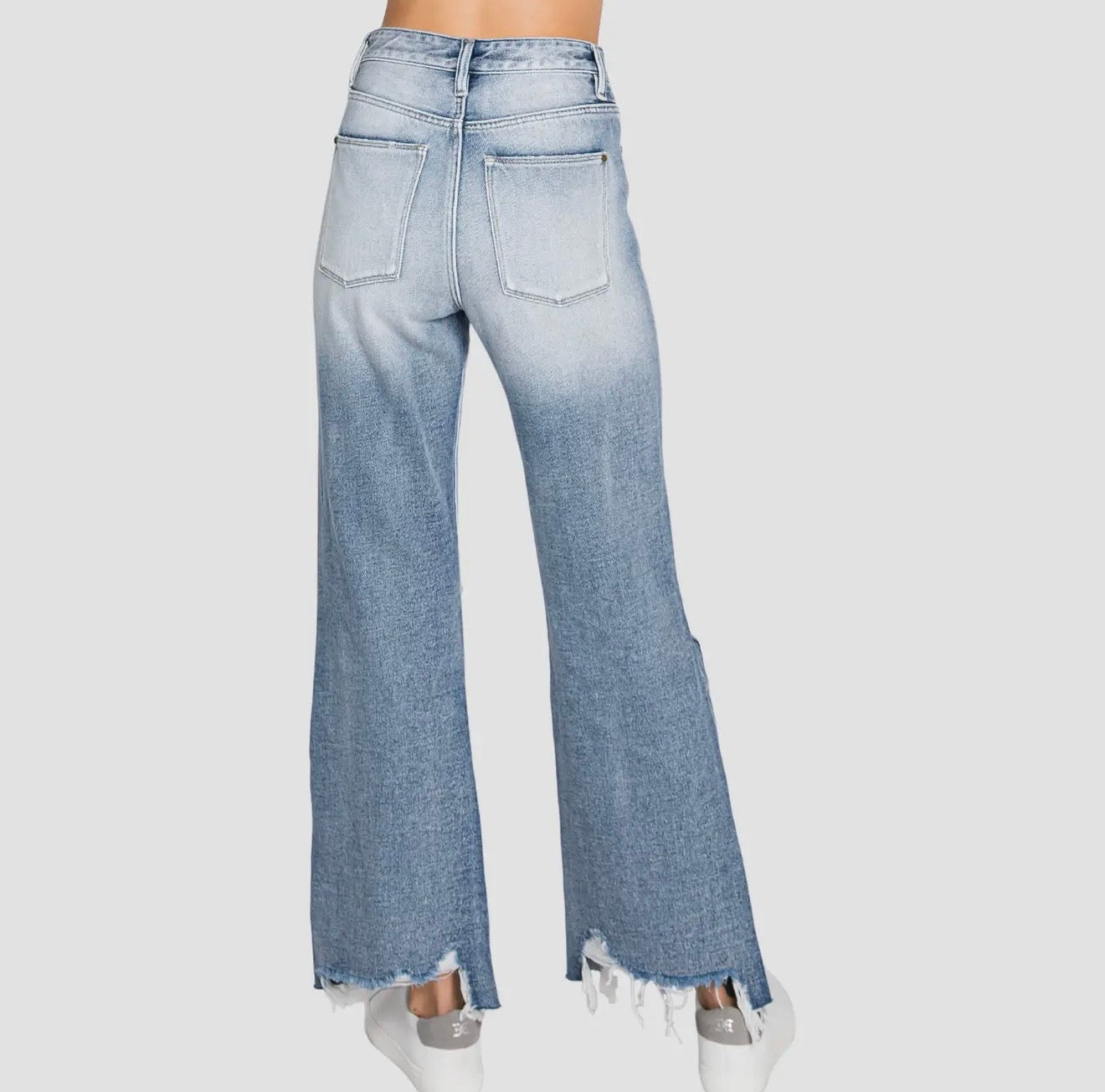 Petra153 Distressed High Rise Rigid
Vintage Cropped Flare