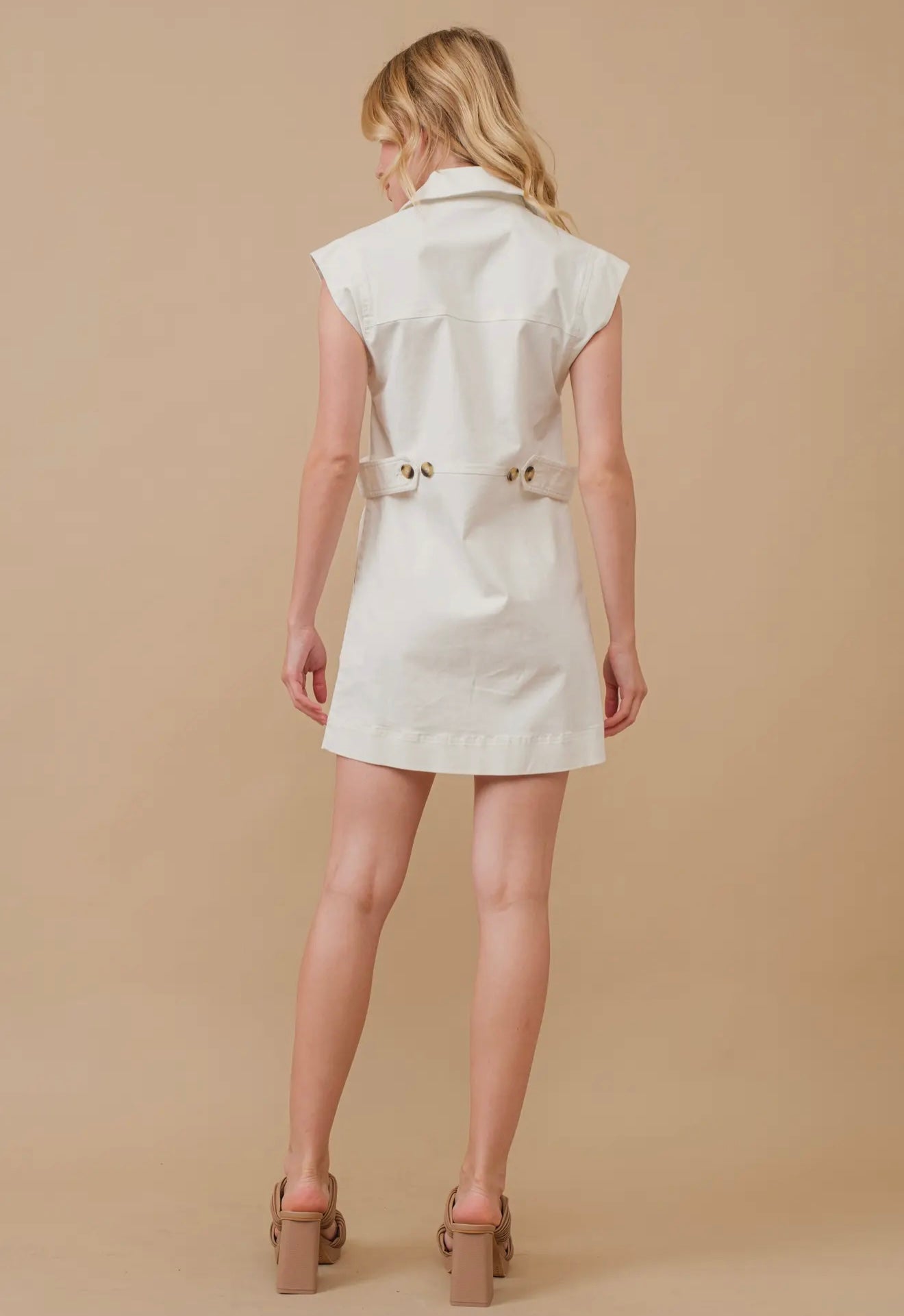 Garment Washed Collared Cargo
Twill Dress in Black