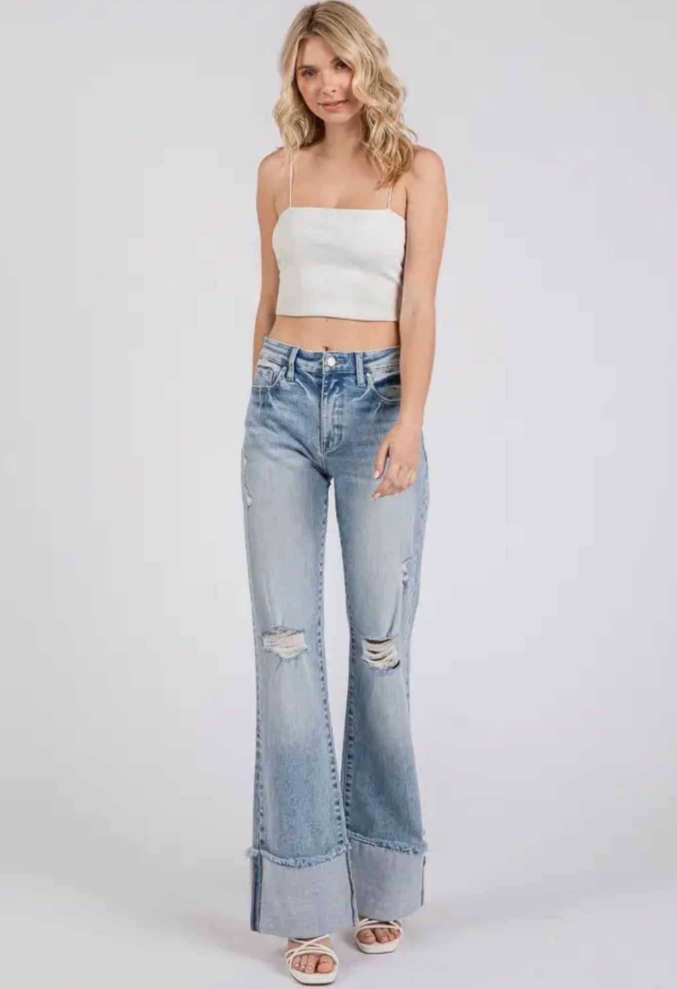 Petra153 High Rise Super Stretch Wide
Flare w/ Cuffed Hem