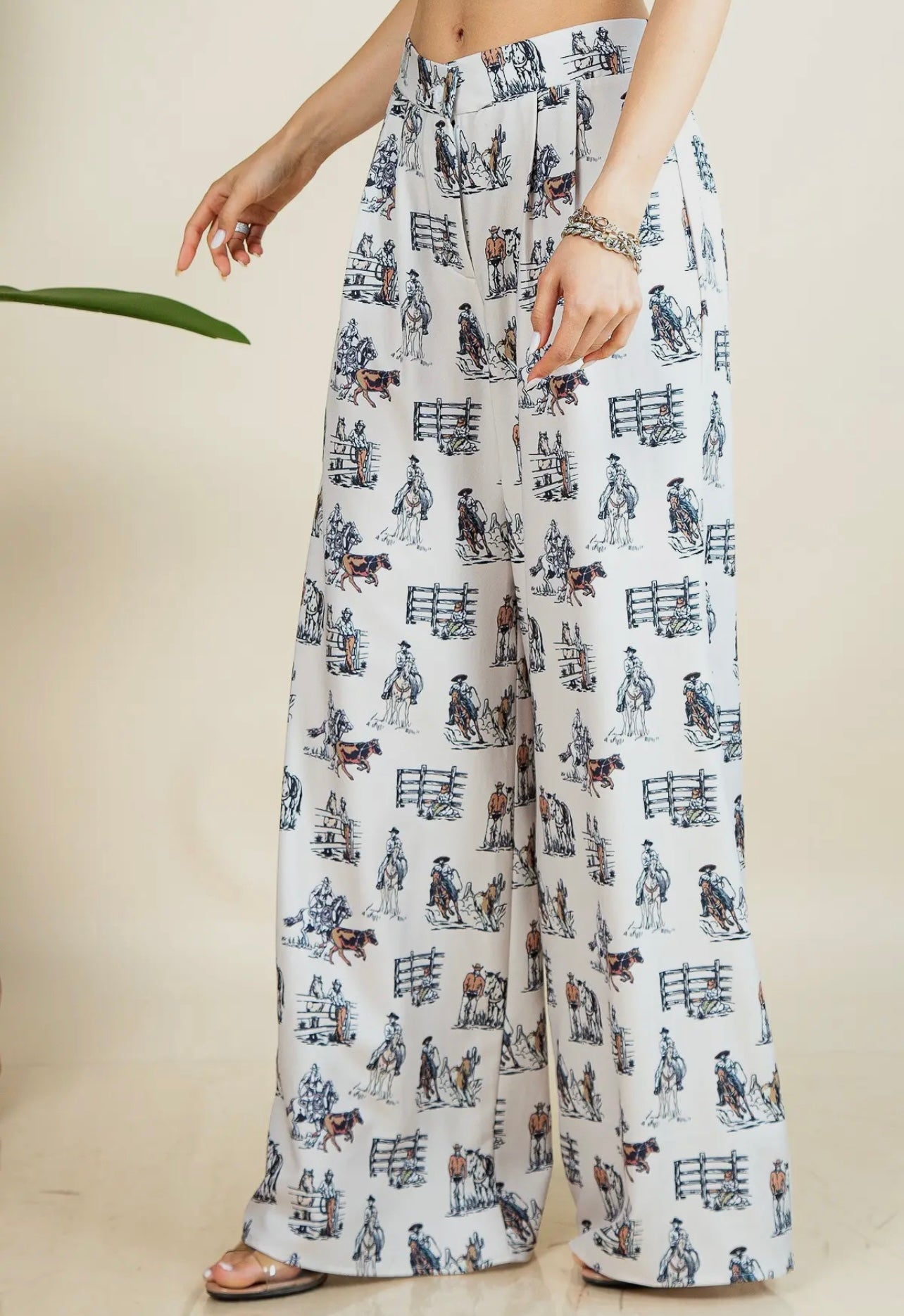 Western Horse Farm Print
Elastic Wide Dress Slacks