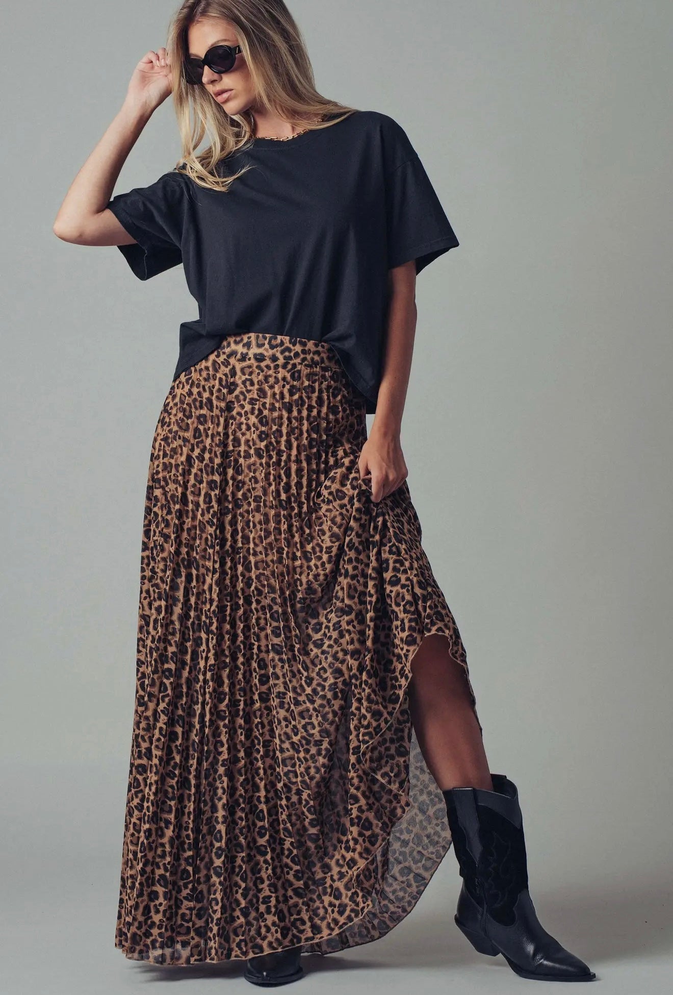 Sophisticated Leopard Print Pleated Flowy
A Line Skirt