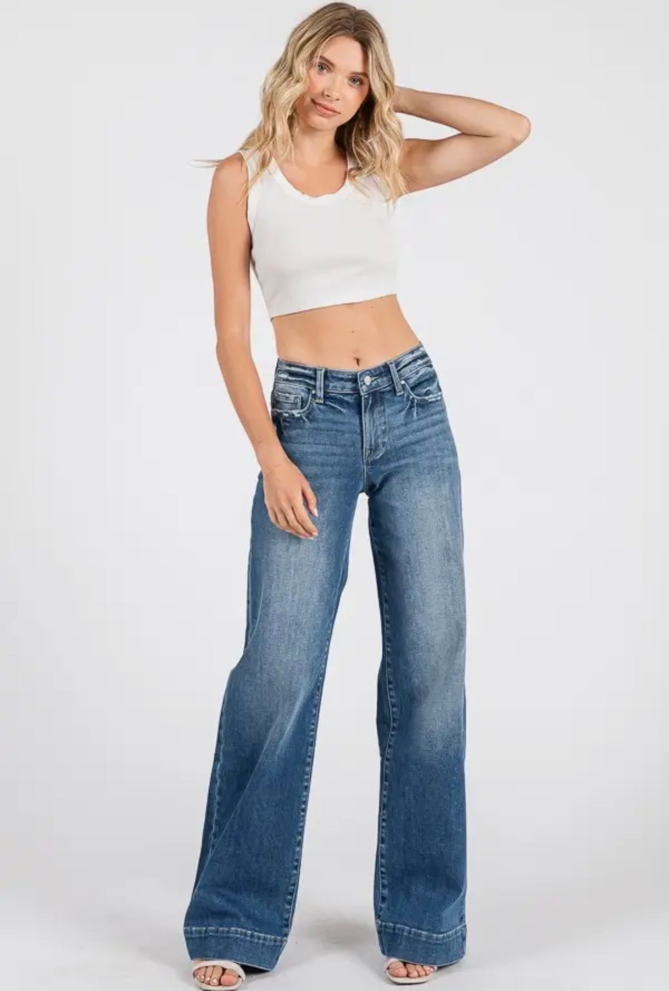 Petra153 Mid Rise Stretch Trouser
Wide Leg Jeans
