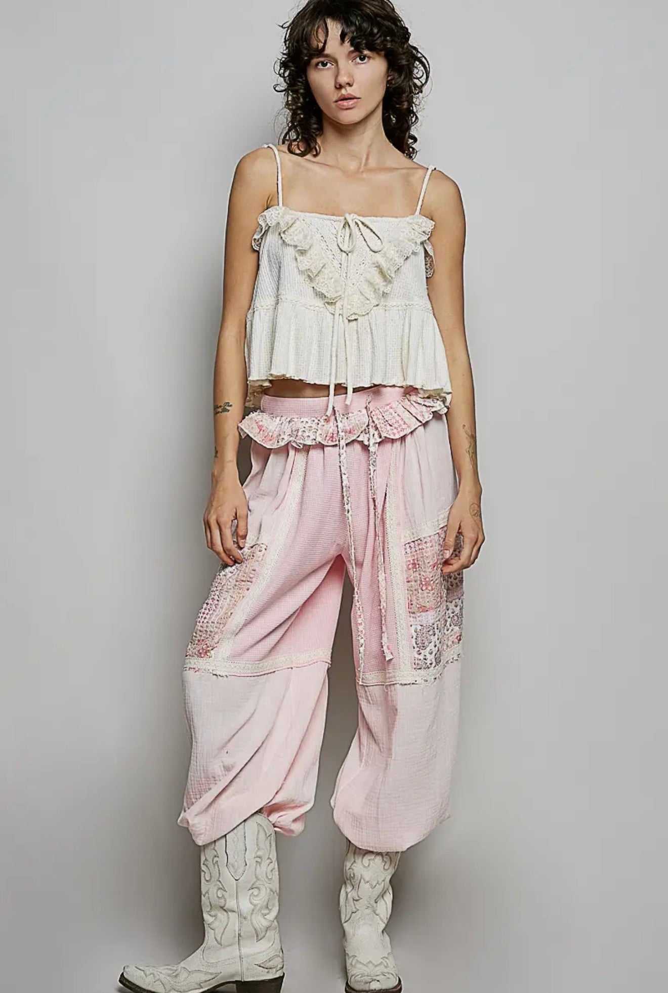 POL Floral Pattern Ruffle Waist Band Knit Jogger Pants