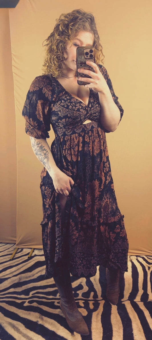 Angie V Neck Twist Front Cut Out
Side Slit Maxi Dress