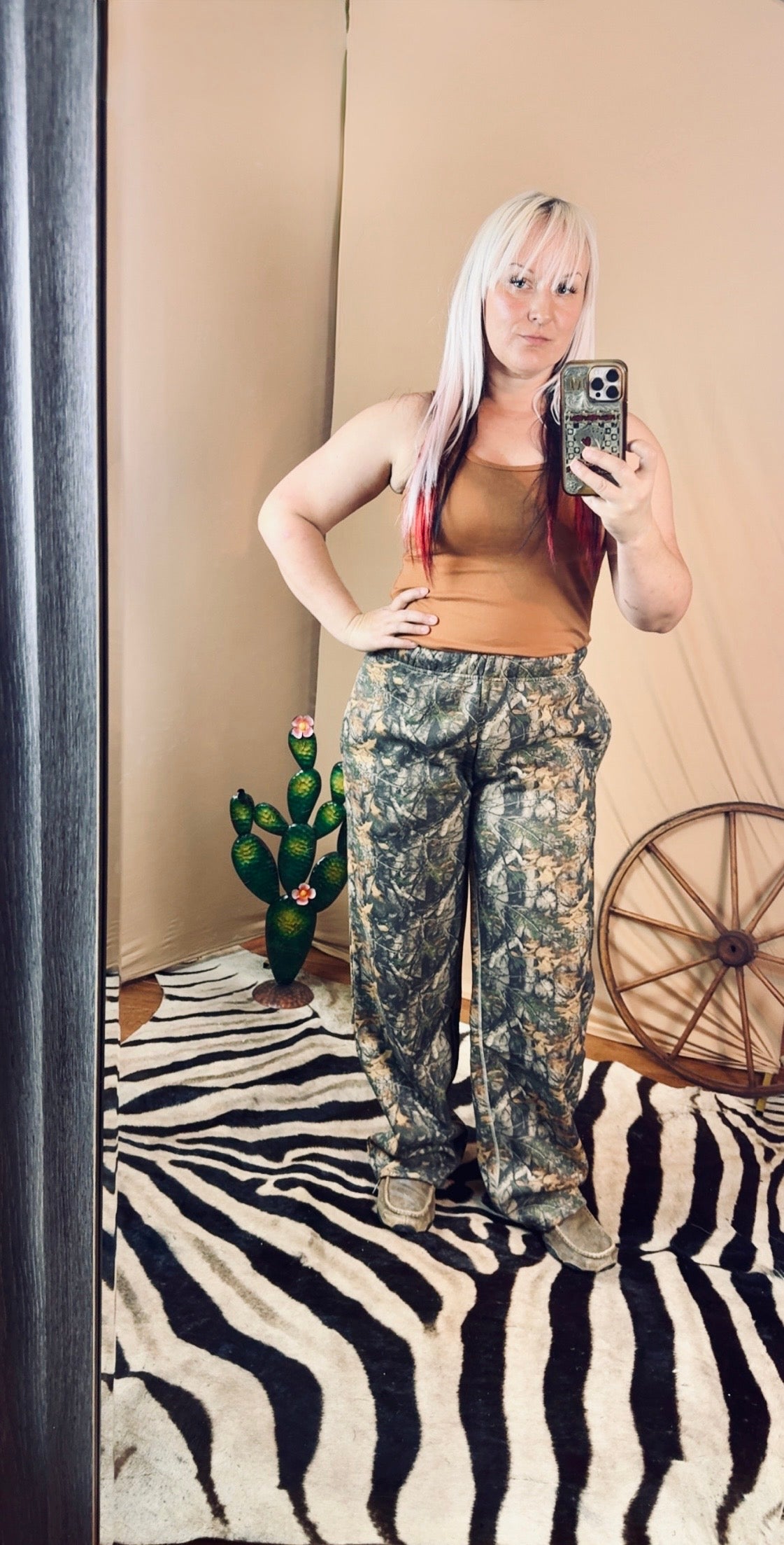 Bayou Dark Woodland Camo Cloud
Fleece Sweatpants