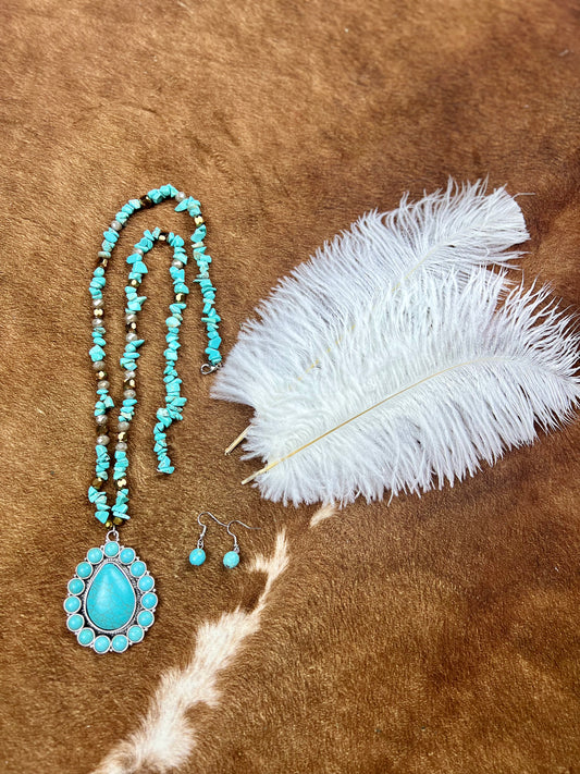 Beaded Turquoise Pendant Necklace
